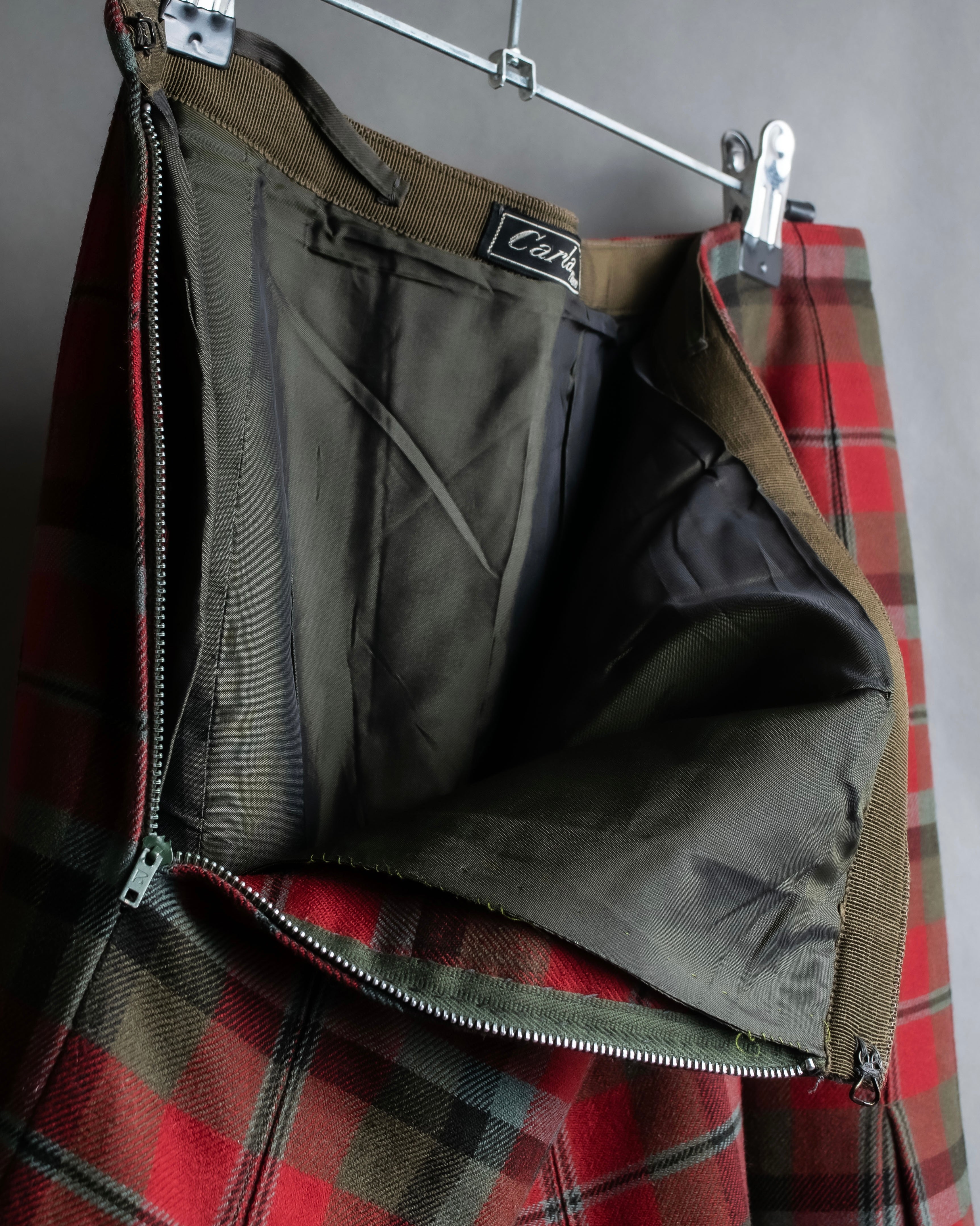 Vintage tartan check pleated skirt