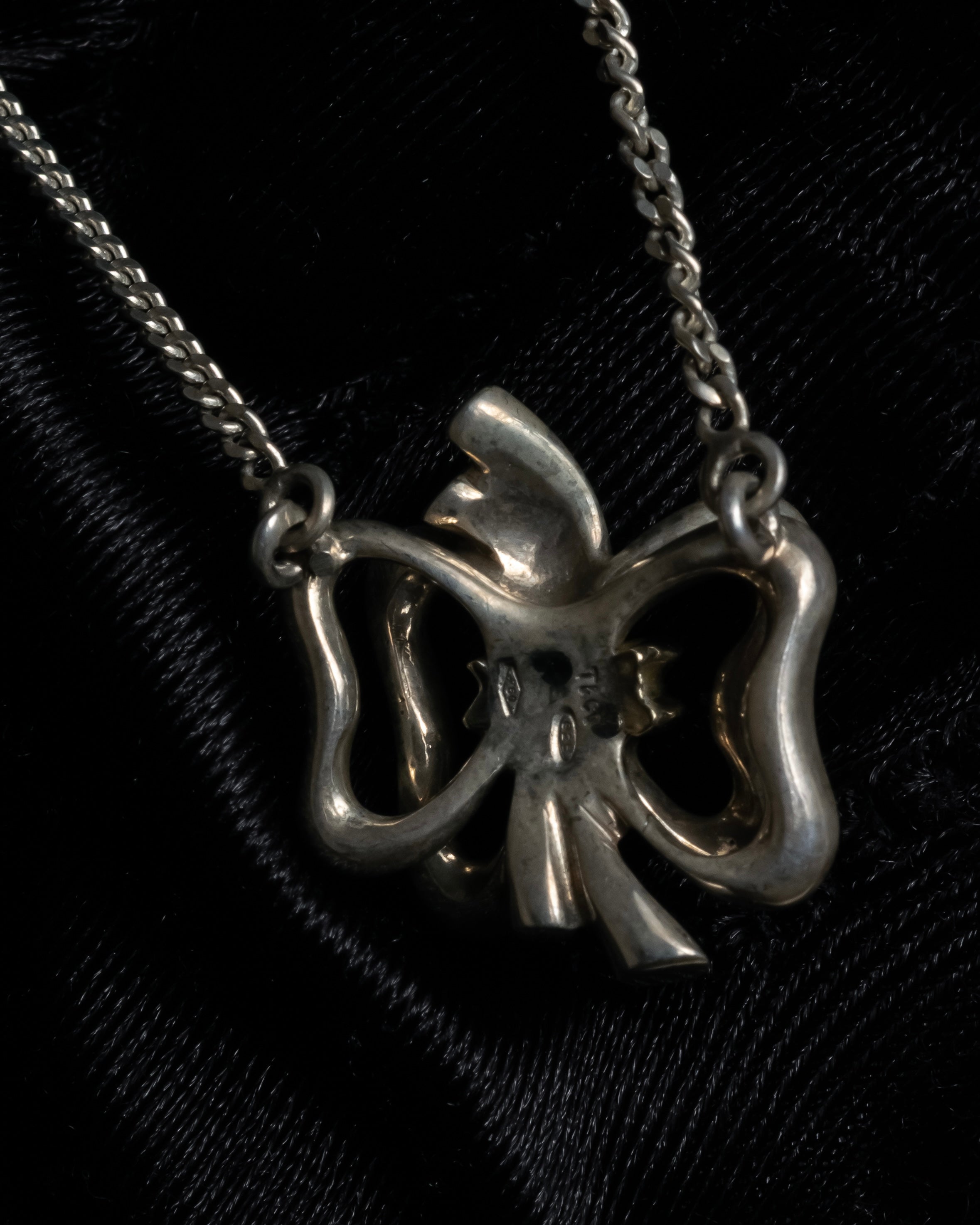 "Tiffany & Co." Silver 925 ribbon motif necklace