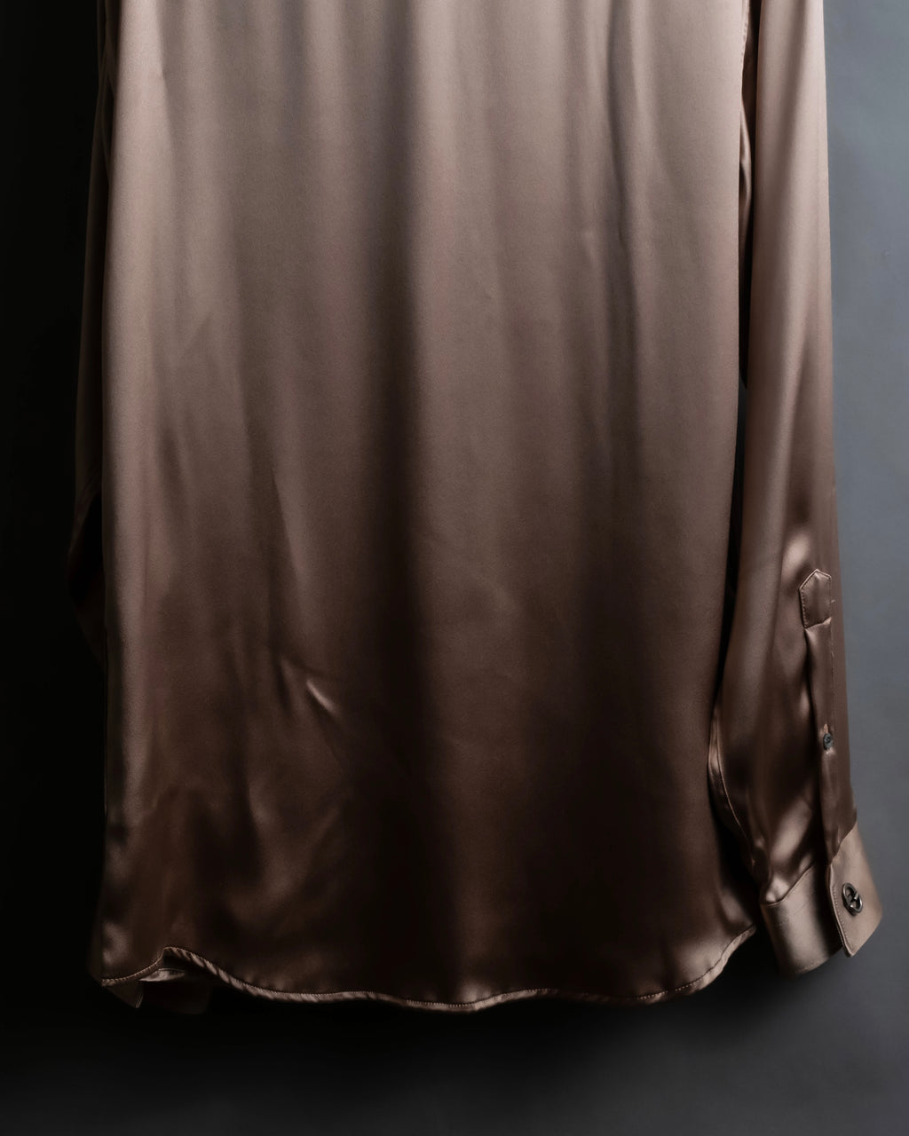 "GUCCI" Ecru beige glossy wide collar shirt