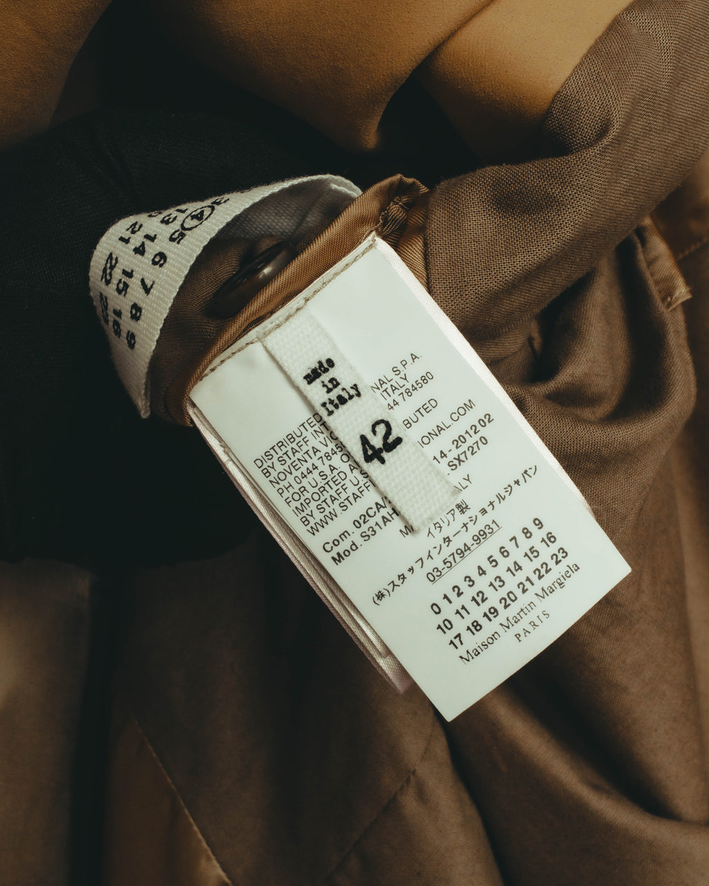 –SPECIAL– “Maison Martin Margiela” 2012AW Leather trench coat with Line 4 printed lining