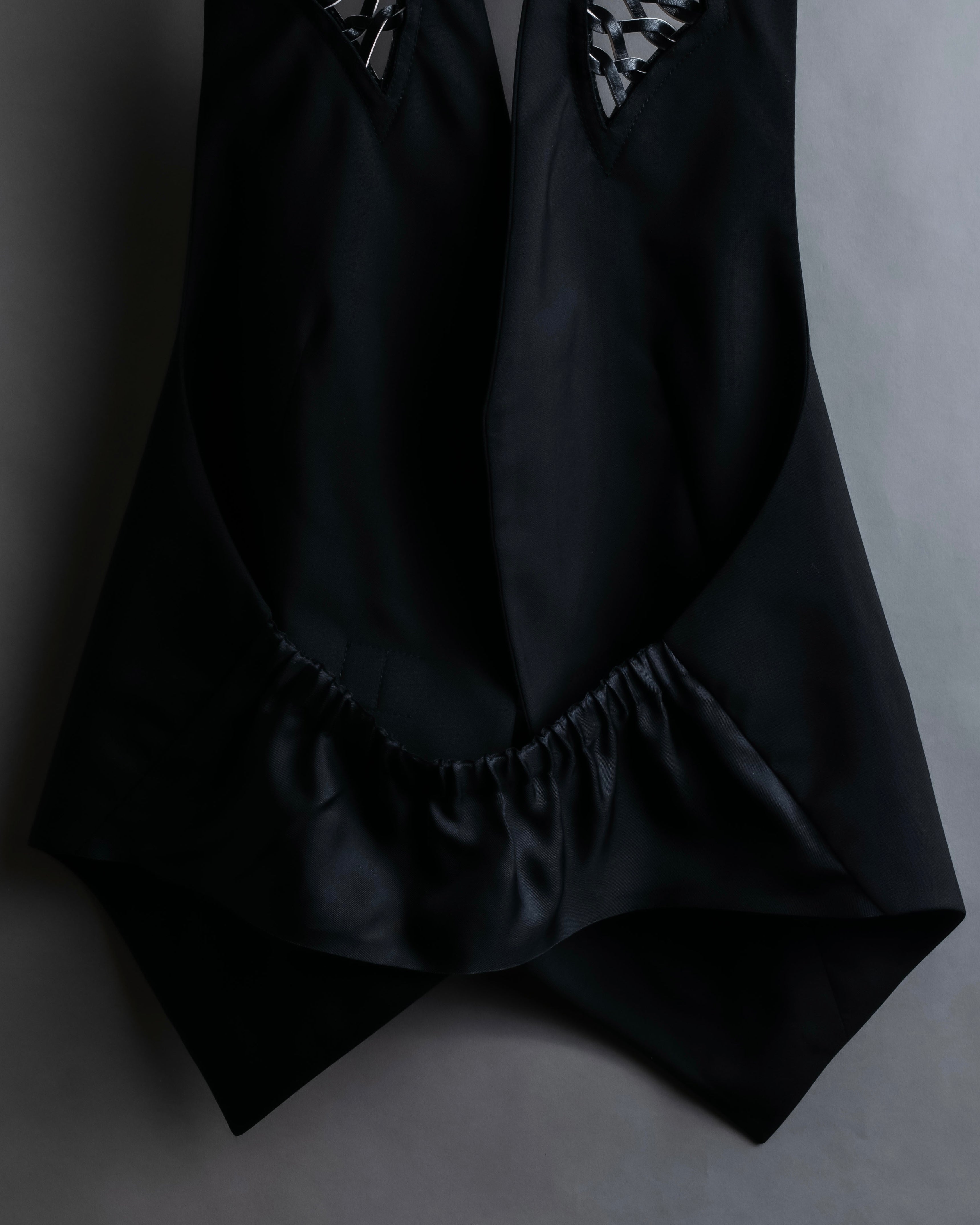 "LOUIS VUITTON" Leather tape cross knit detail vest