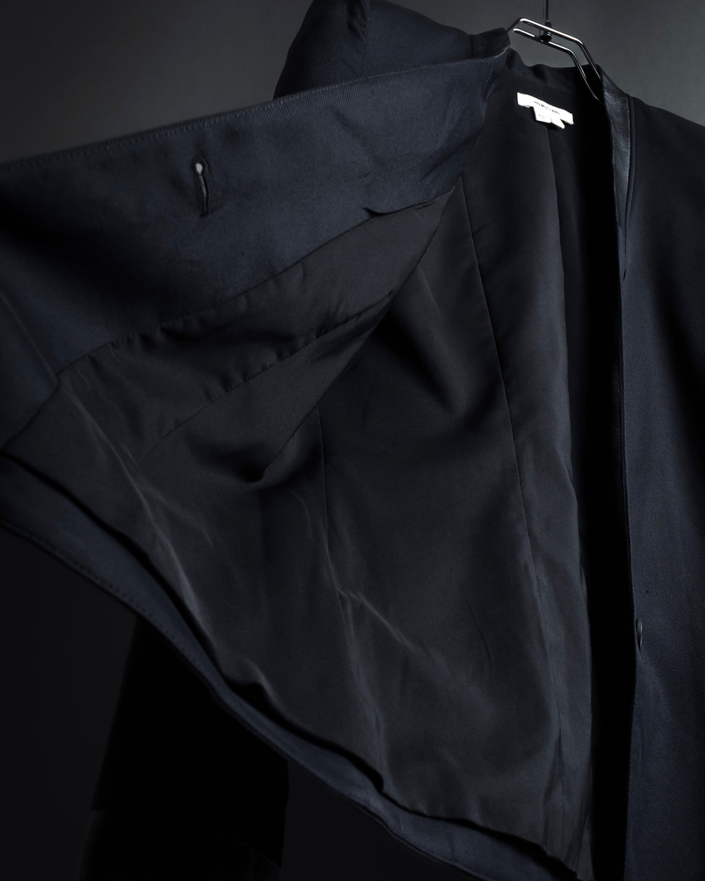 "HELMUT LANG" Leather lapel design, glossy jacket