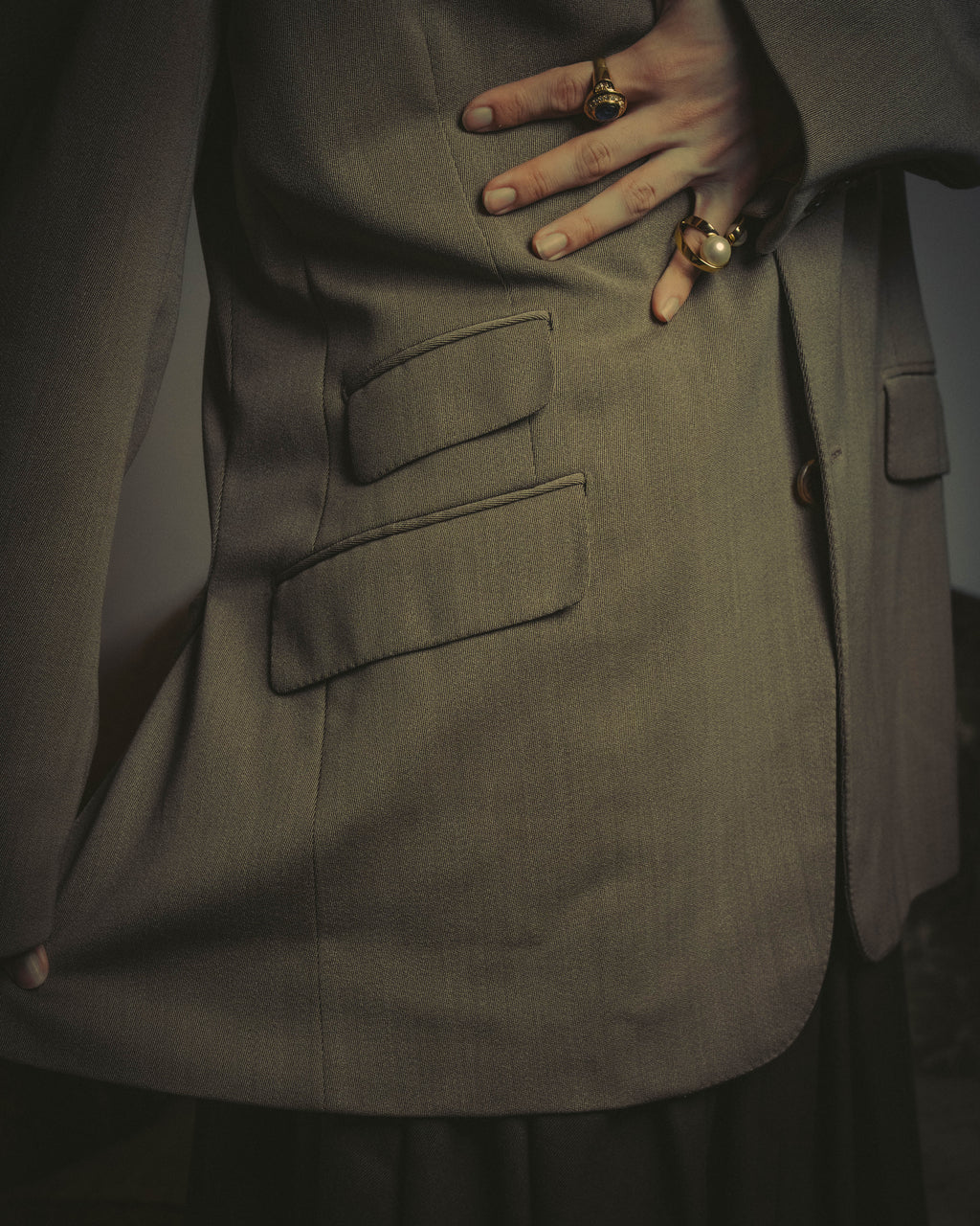 -SPECIAL- "Hermès" 80's-00's Leather collar tailored blazer