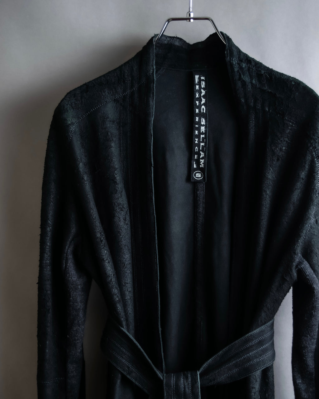 "ISAAC SELLAM" Cut-off design belted leather jacket