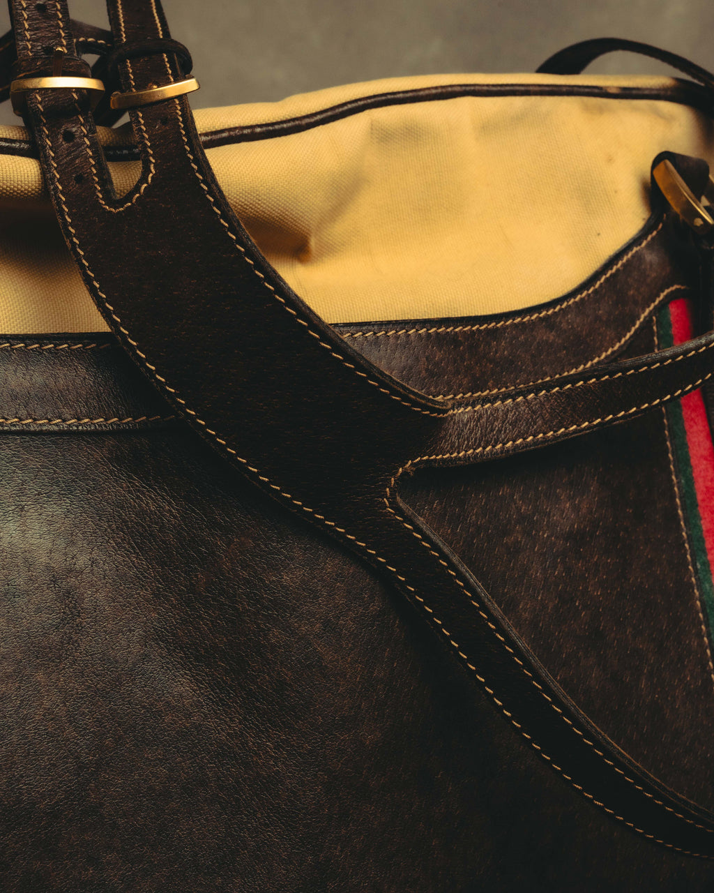 "GUCCI" 70's Iconic web travel shoulder bag