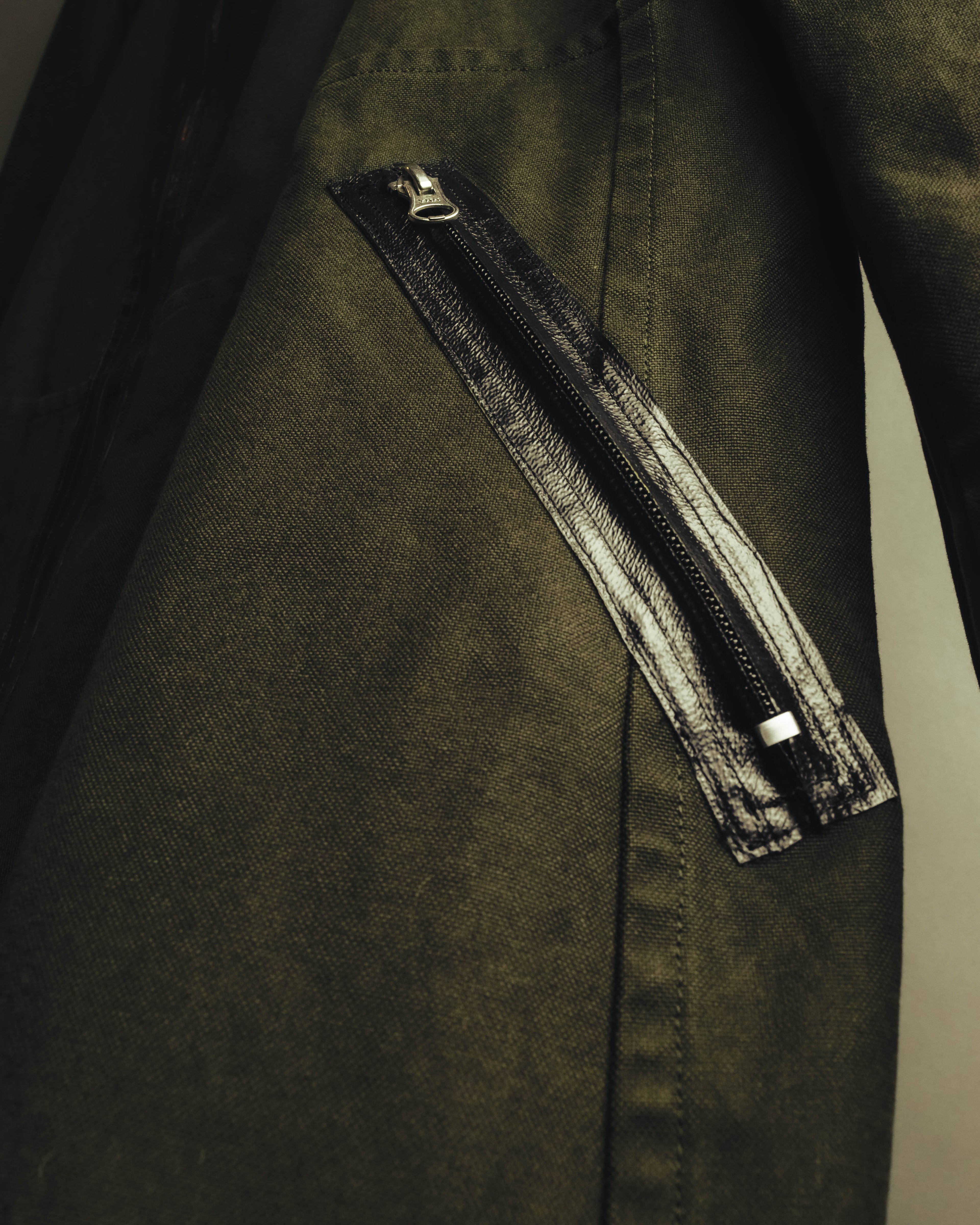 -SPECIAL- "COMME des GARÇONS HOMME" 03AW Asymmetric zip long coat