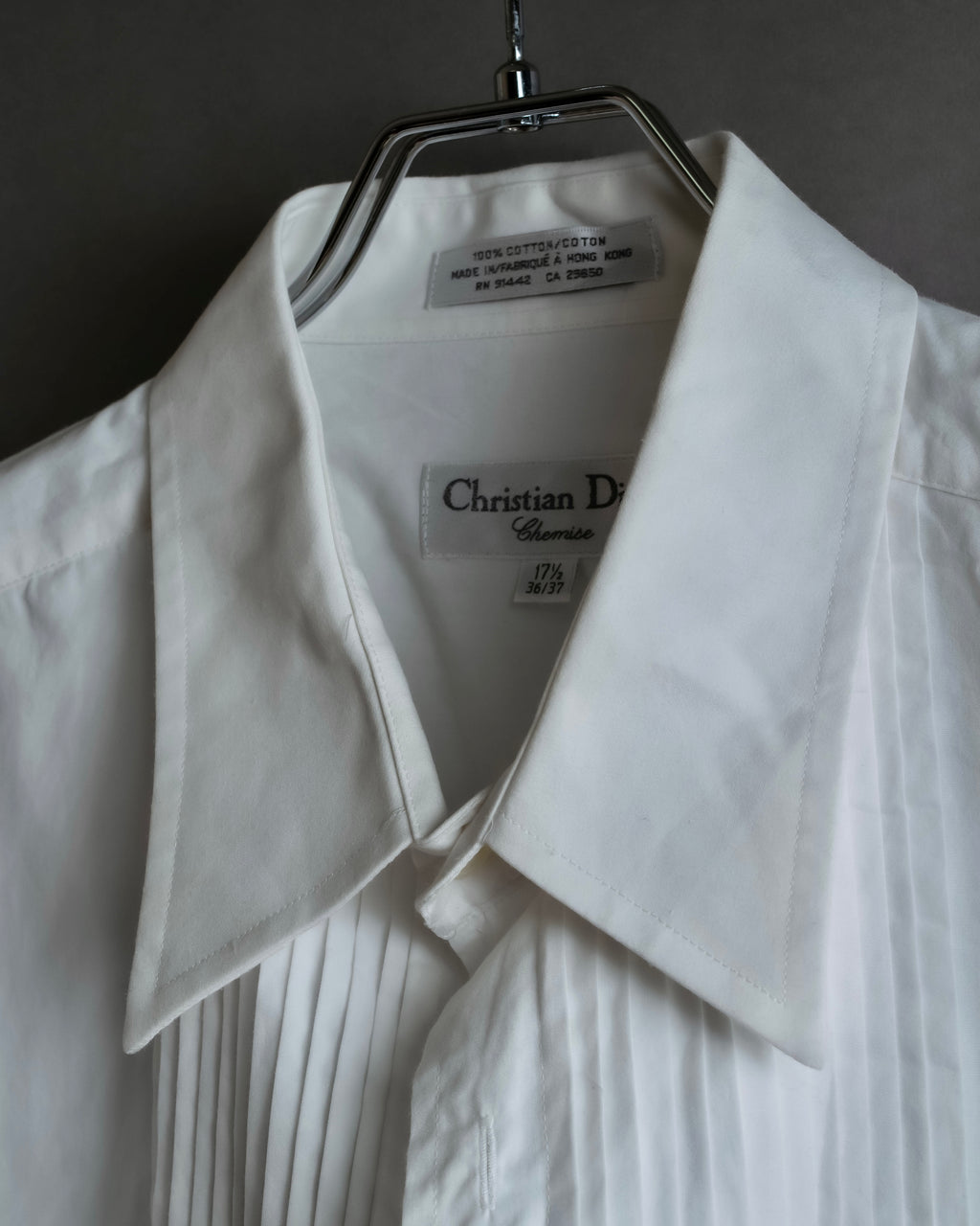 "Christian Dior" Pintuck design wide spread collar dress shirt