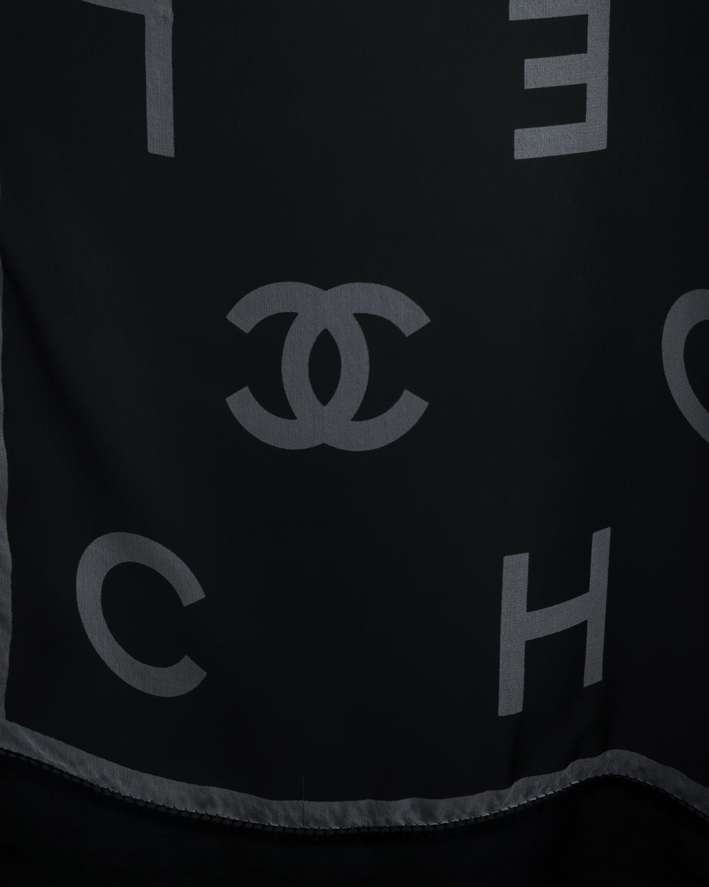 "CHANEL" Typography logo engraved large scarf