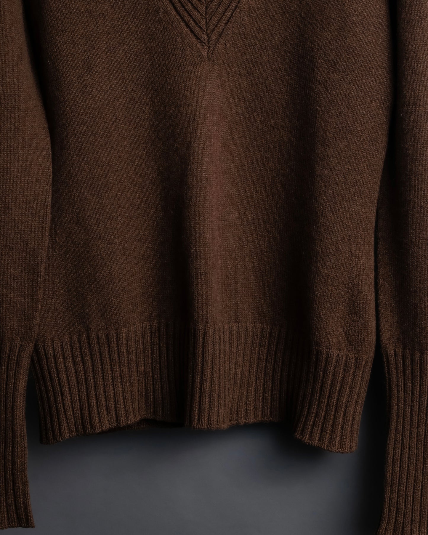 "HERMES" 100% cashmere V neck design knit