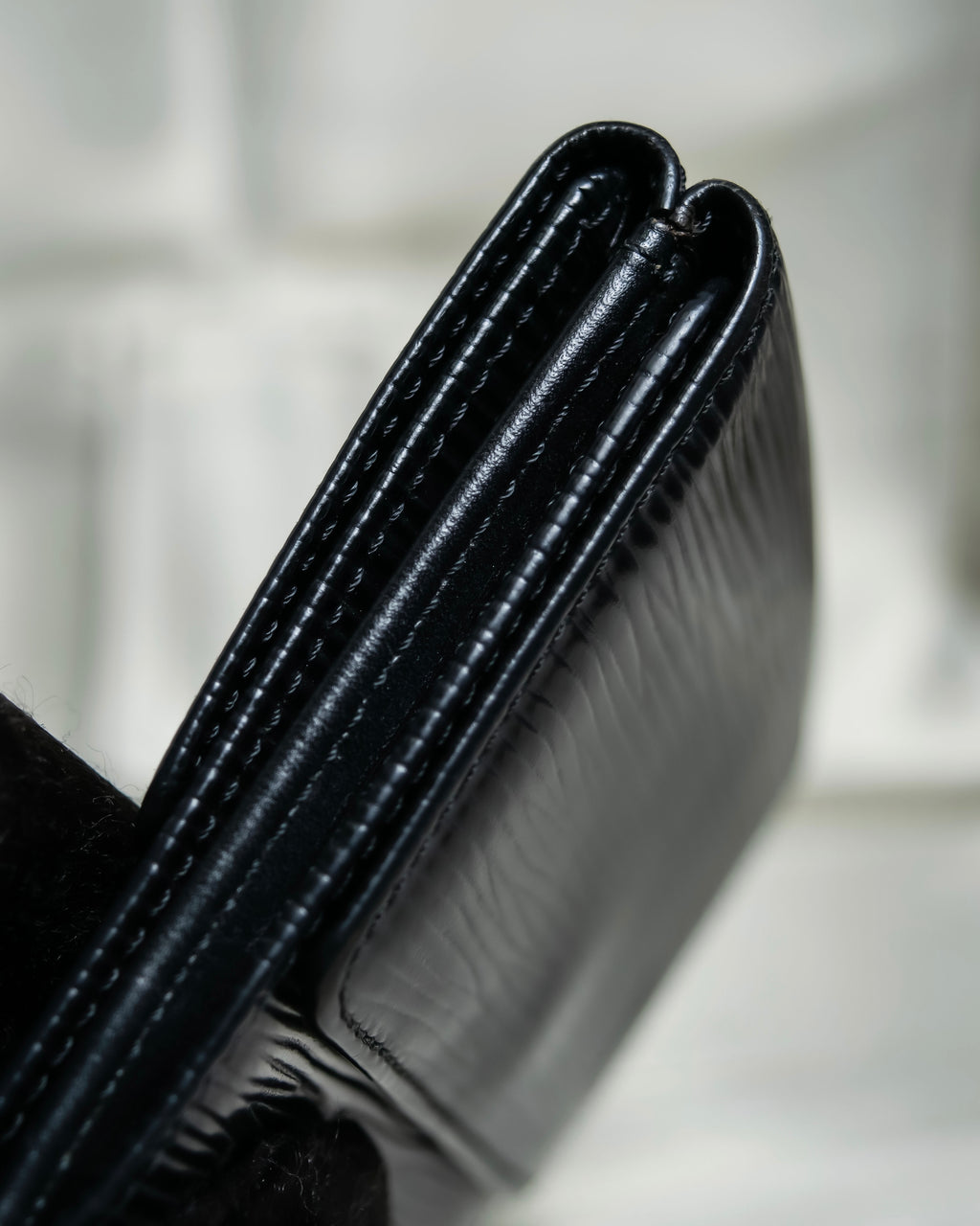 "Louis Vuitton" Horizontal Stripe Compact Leather Wallet