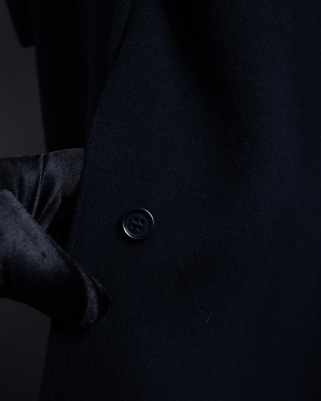 "STUDIO 0001 BY FERRE" Structured silhouette super long chester coat