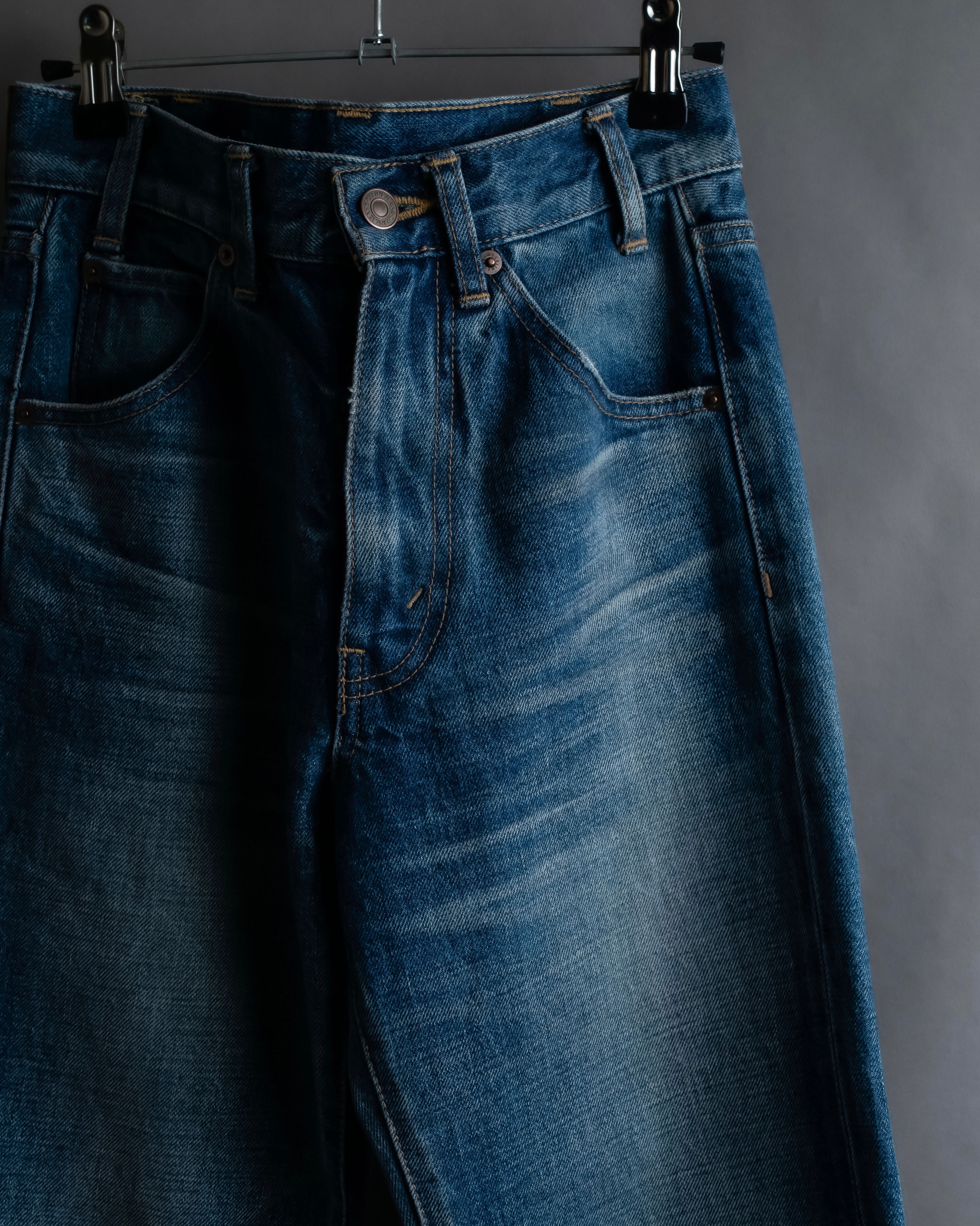 "CELINE" Stonewash design straight denim