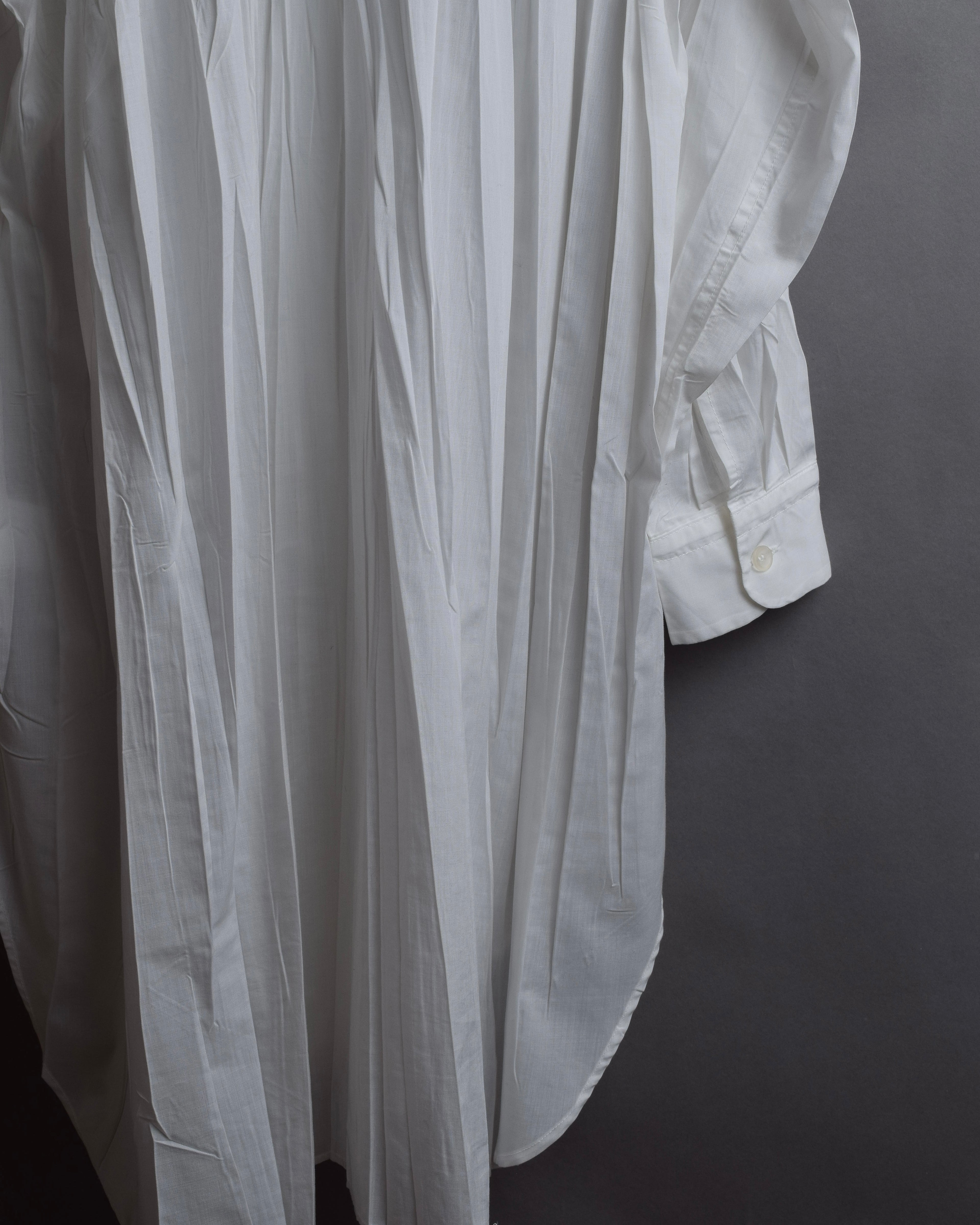 "ISSEY MIYAKE" Pleated design polyester long shirt