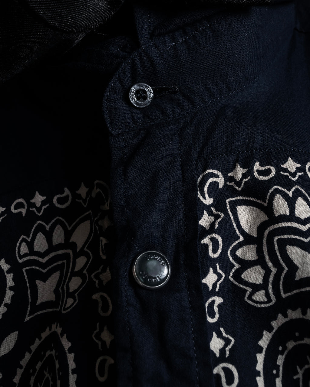 “GUCCI” 2011-12 Bandana panel print shirt