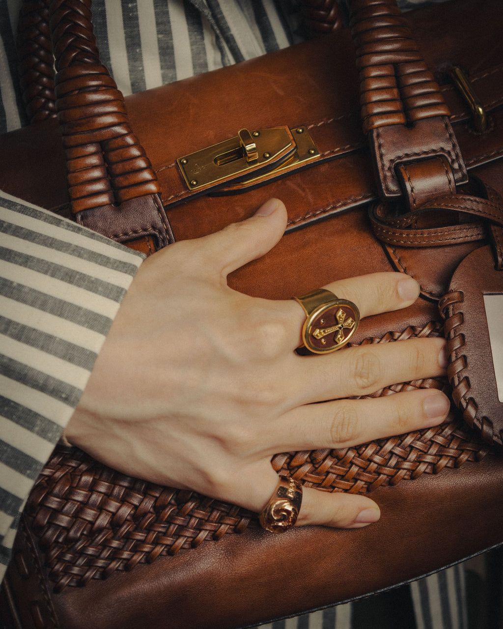 -SPECIAL- “GUCCI” 2016-2021 Archive inspired braided leather top handle bag