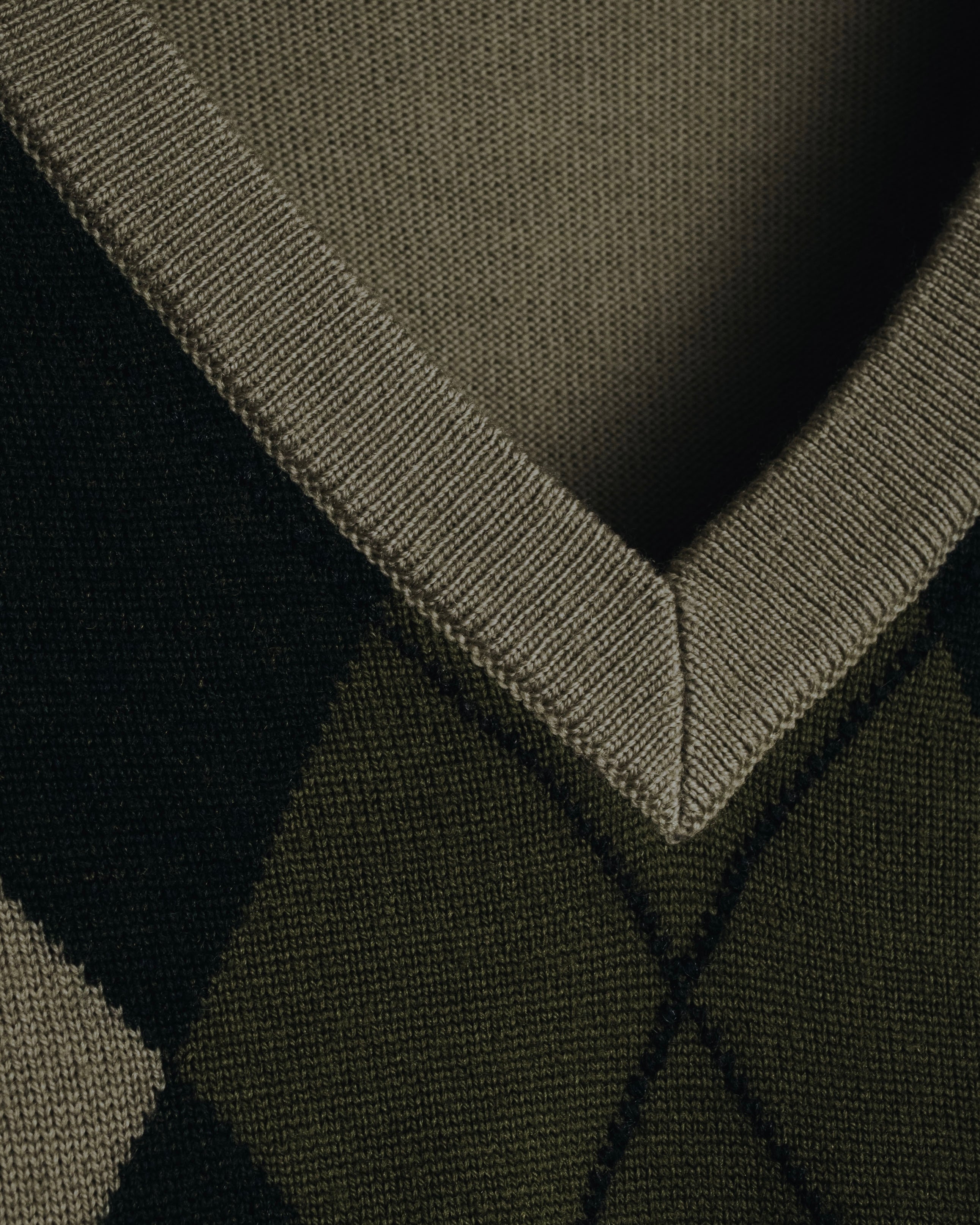 "BURBERRY" 00’s classic argyle v-neck wool knit