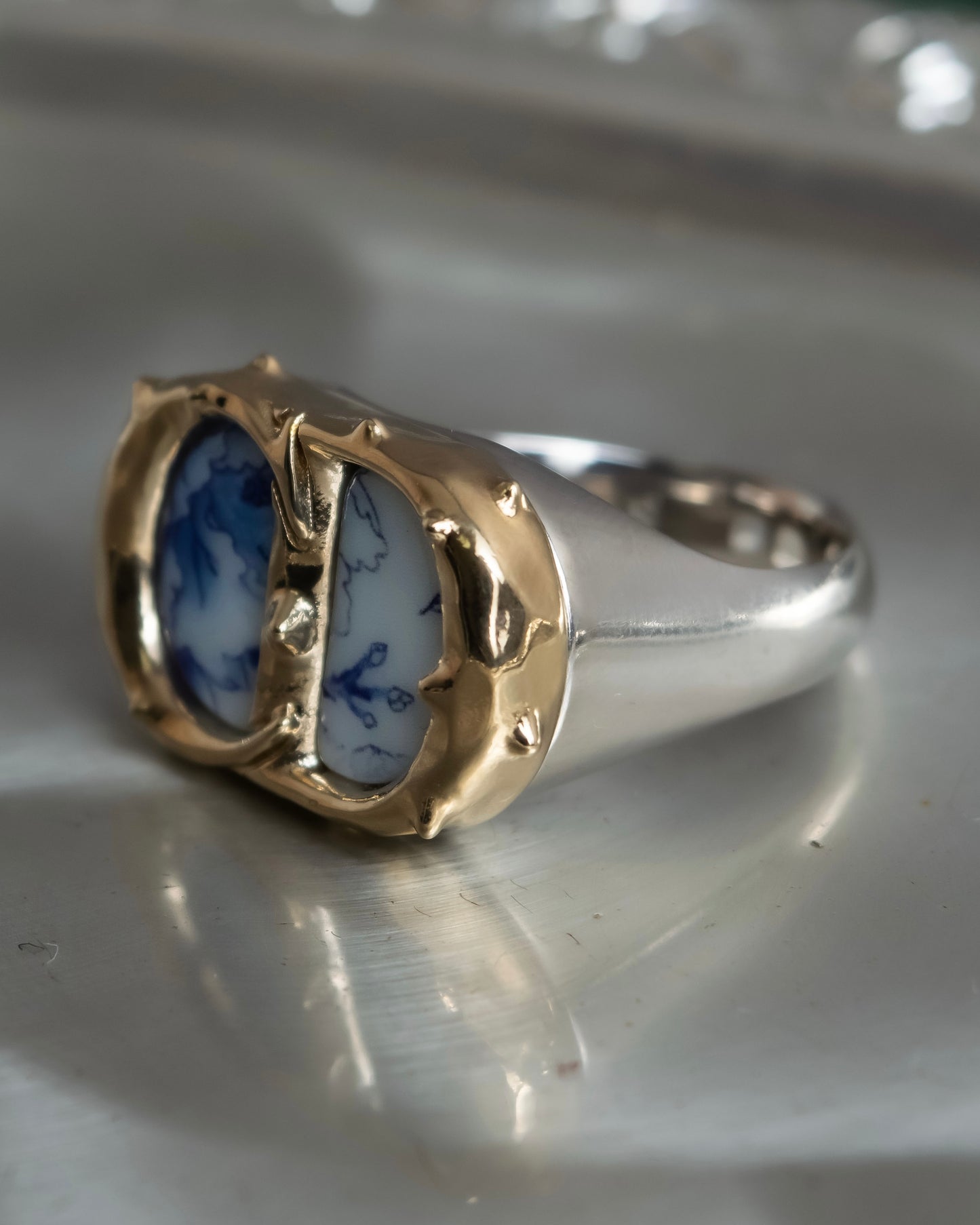 "Christian Dior" CD motif blue bloom design ring