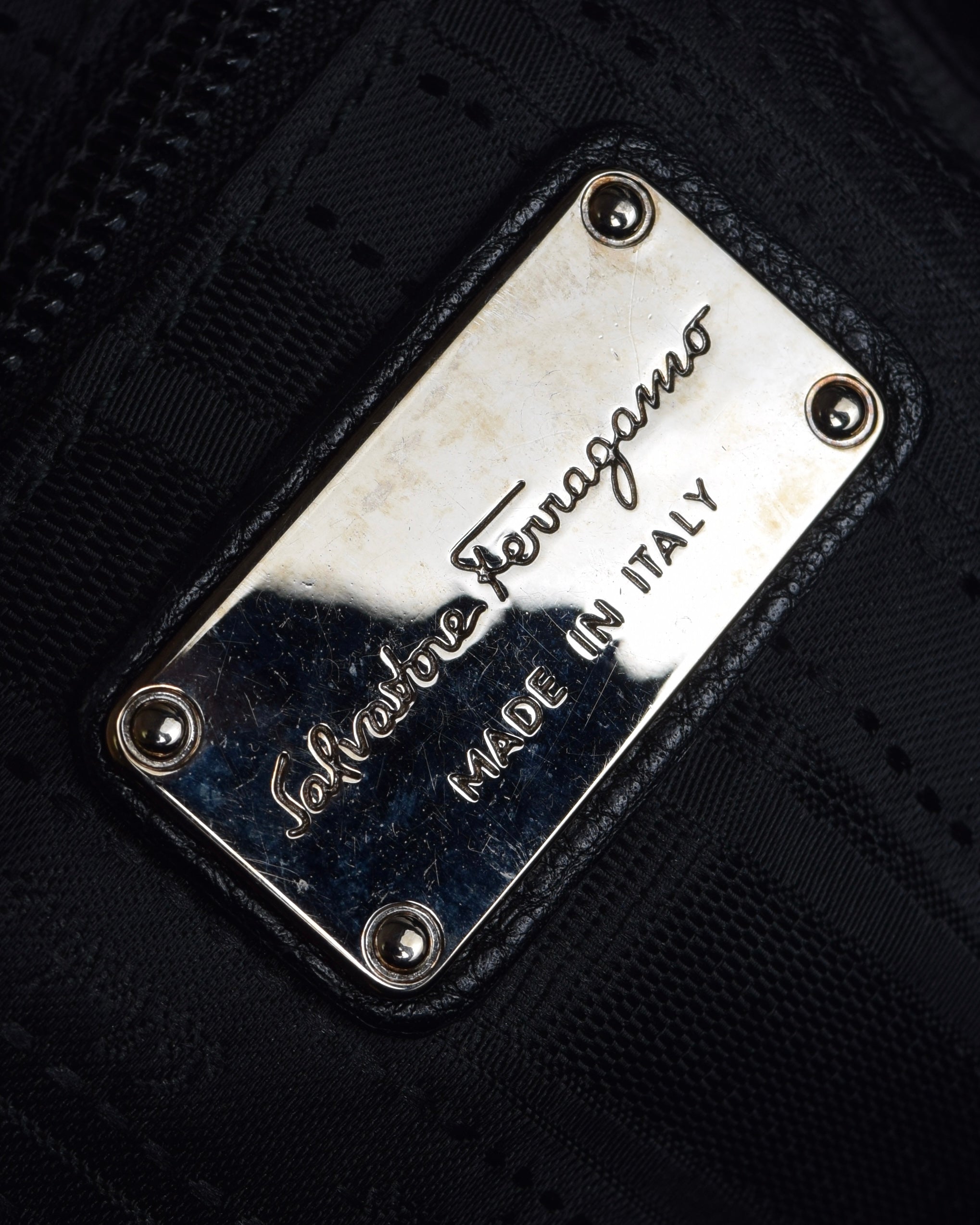 "Salvatore Ferragamo" Gancini motif design large leather shoulder bag