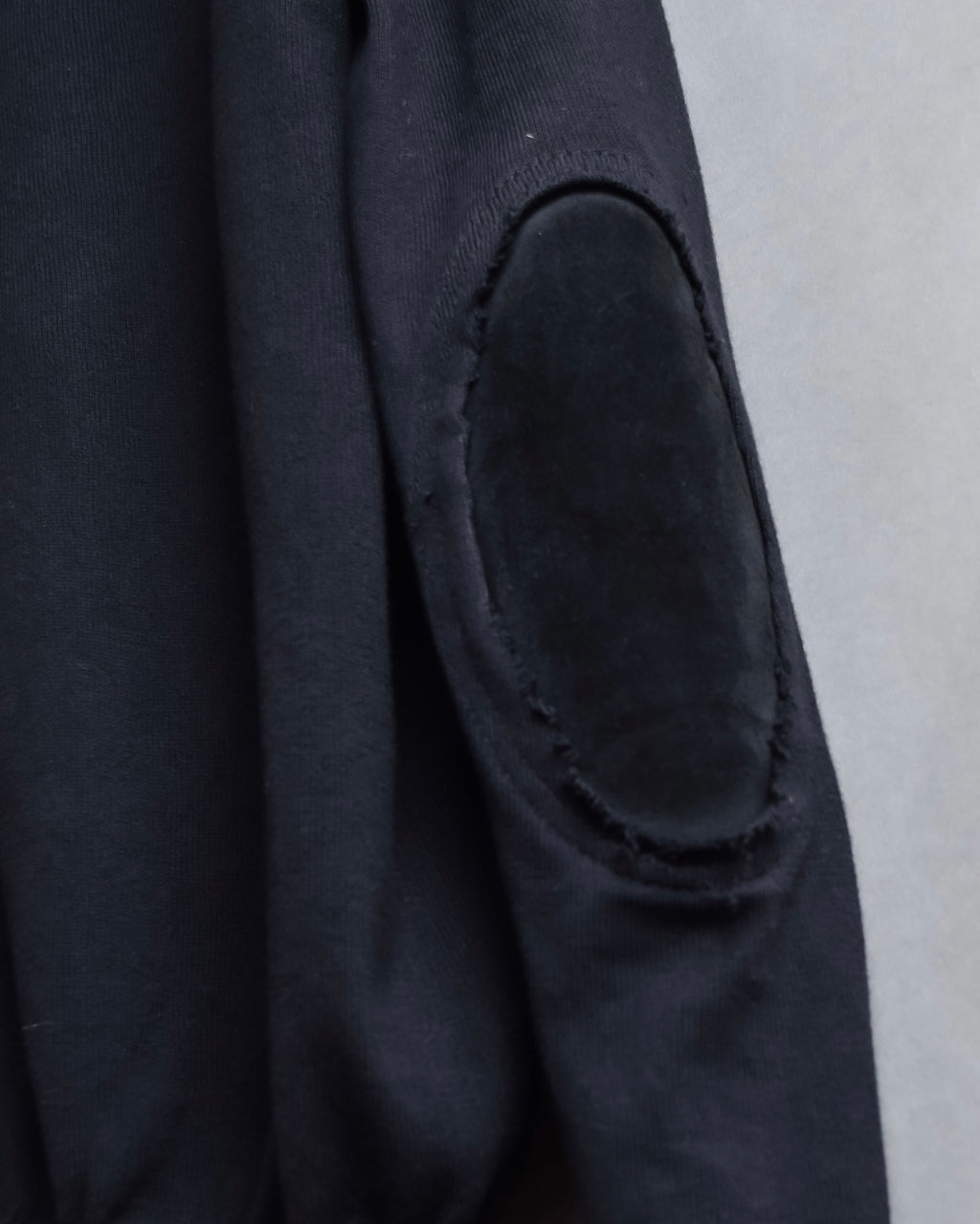 "MAISON MARGIELA" 18SS Elbow patched v-neck knit cardigan