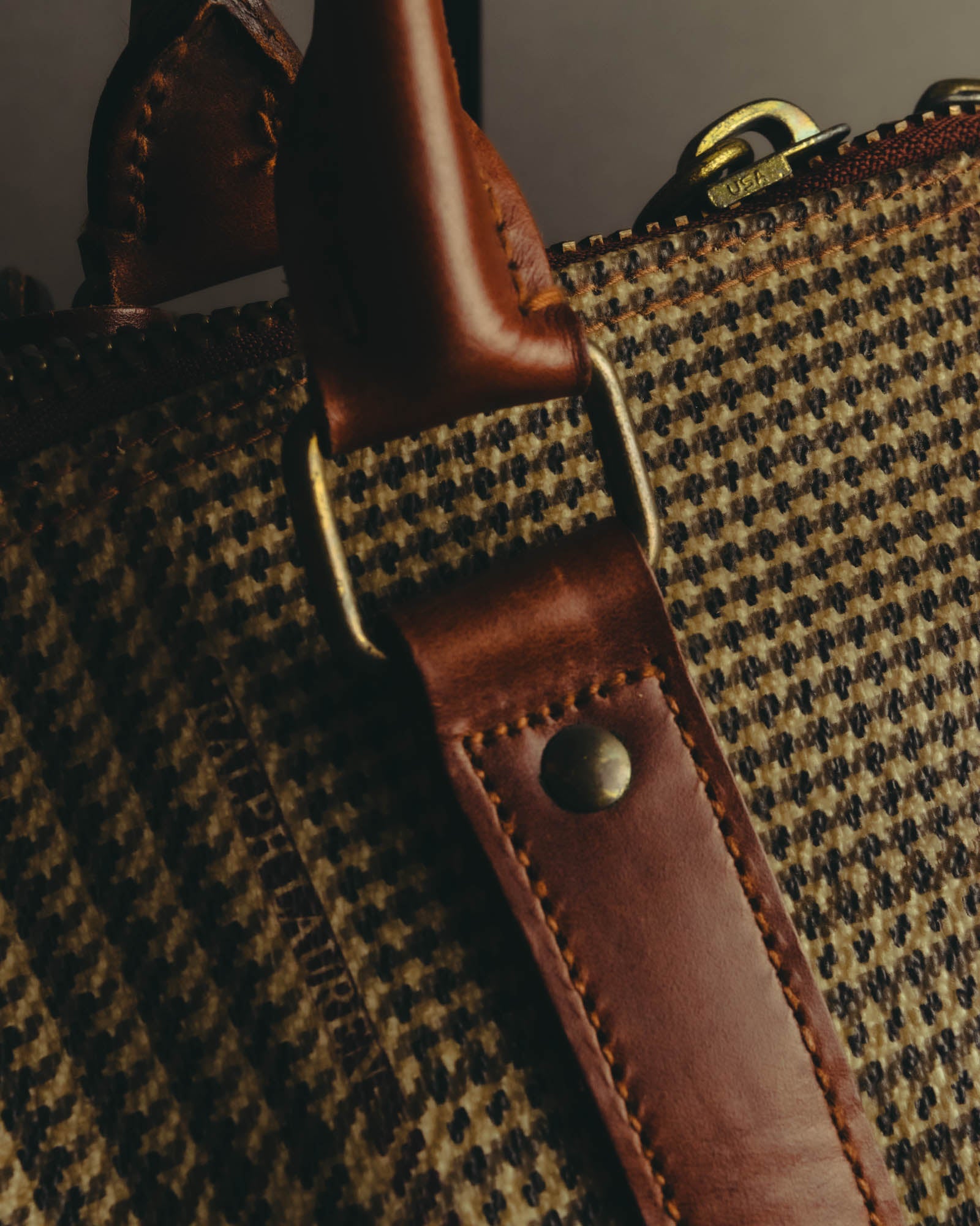 "Polo Ralph Lauren" 80's-90's Houndstooth leather trim travel bag