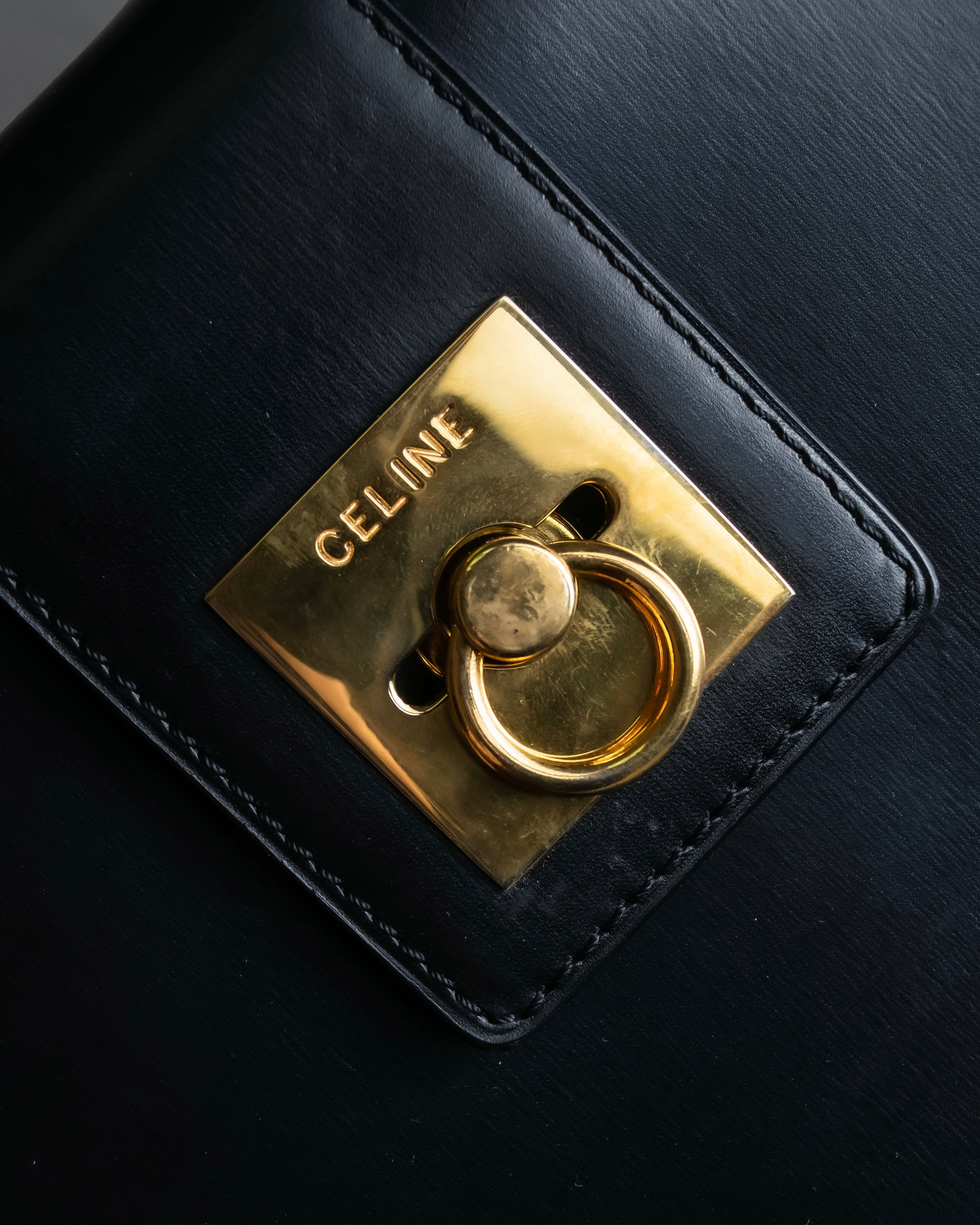 "CELINE" Ringlock design leather hand bag