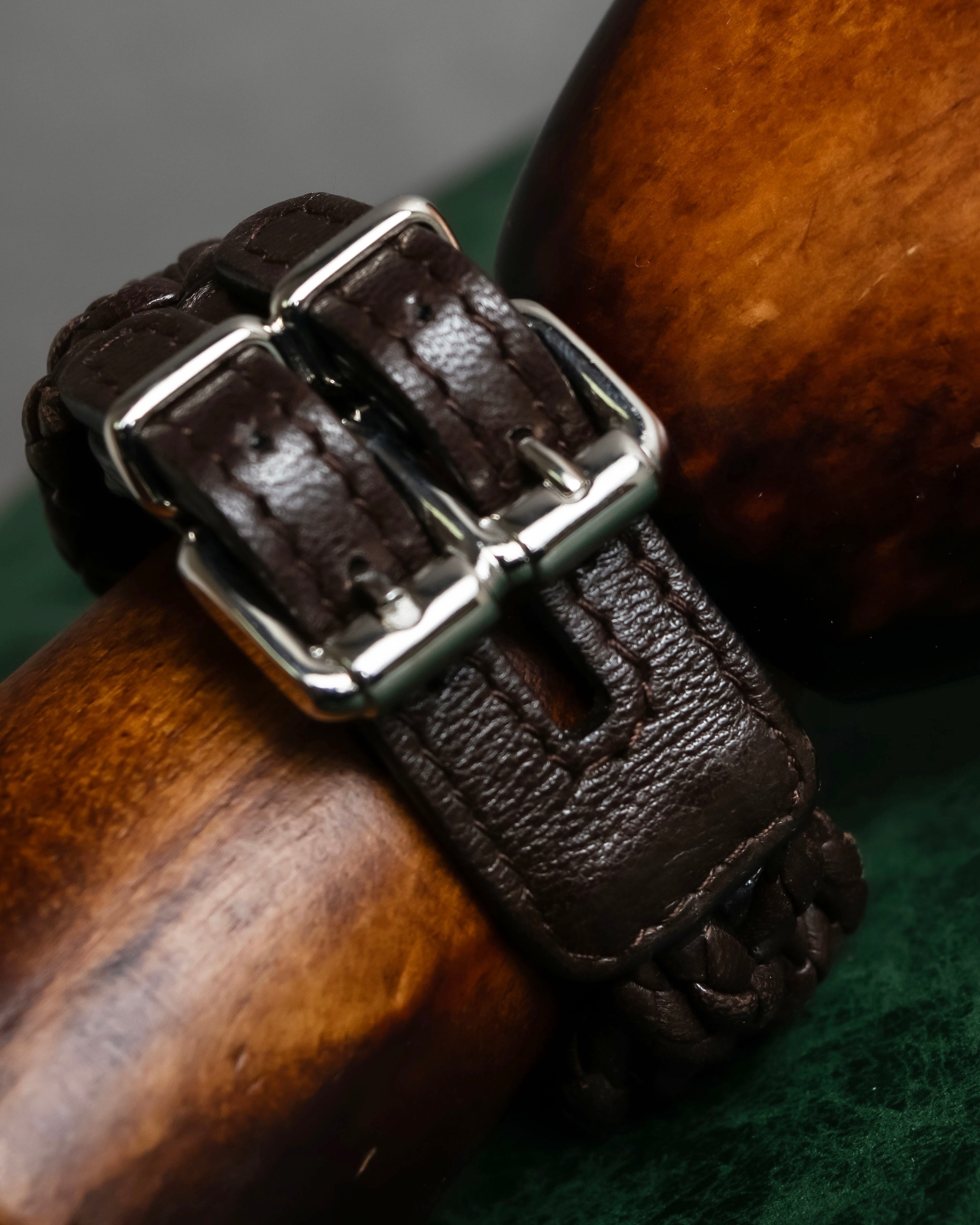 "Vintage intrecciato double buckle leather bracelet"