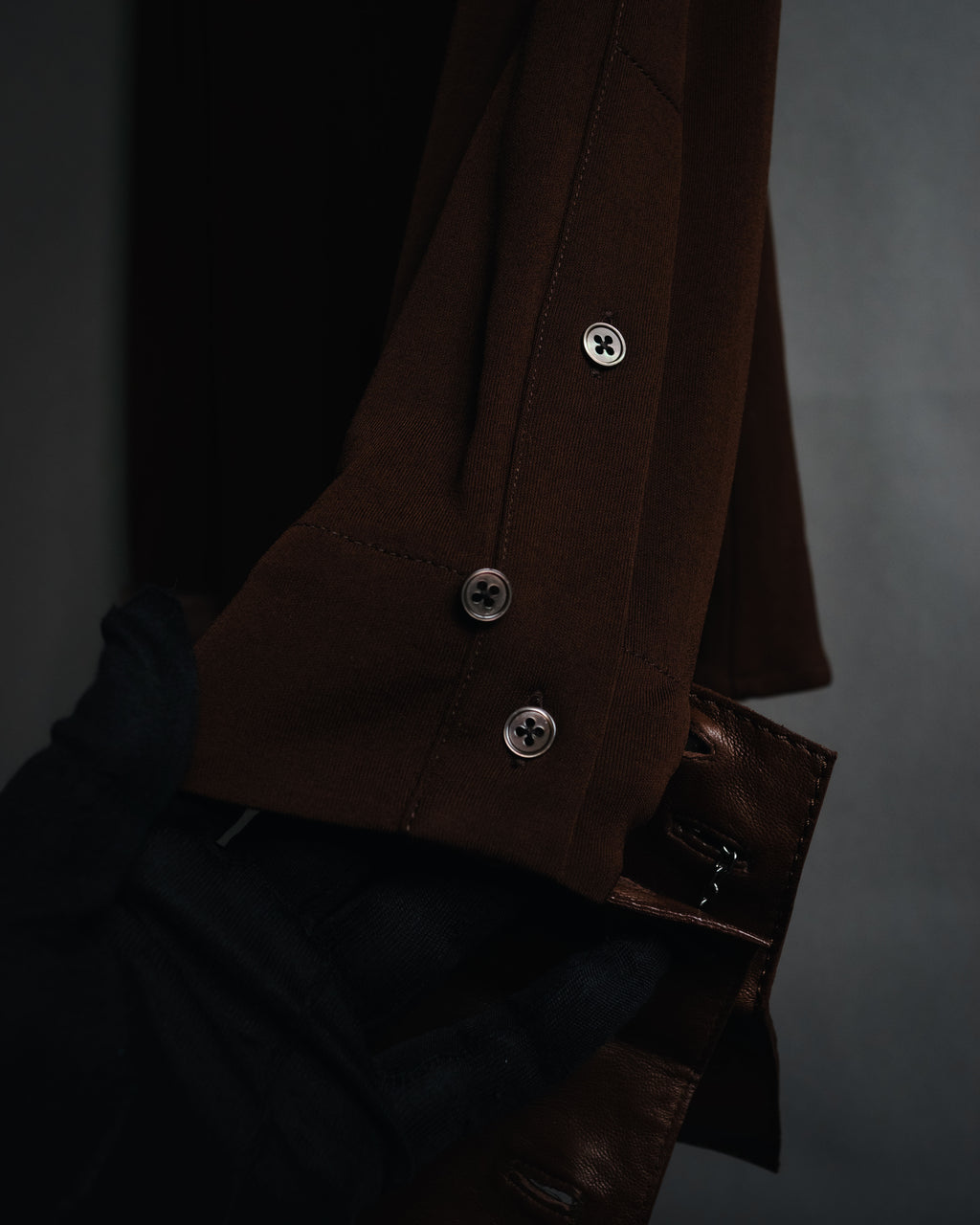 –SPECIAL– "HERMES"
00’s Transformable leather-trim viscose shirt