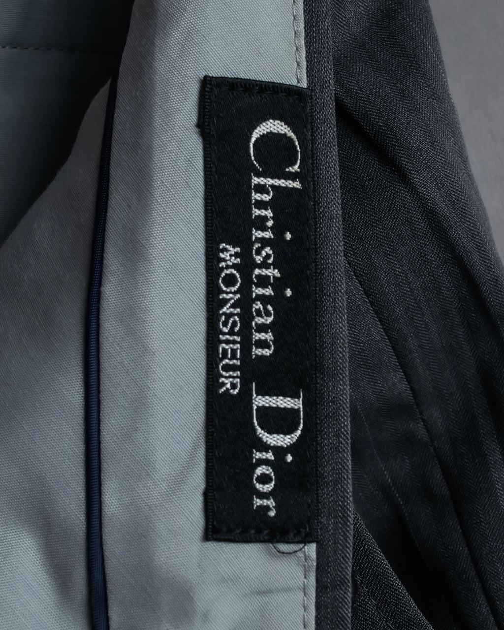 "CHRISTIAN DIOR MONSIEUR" Shadow stripe pattern classical formal detail set up