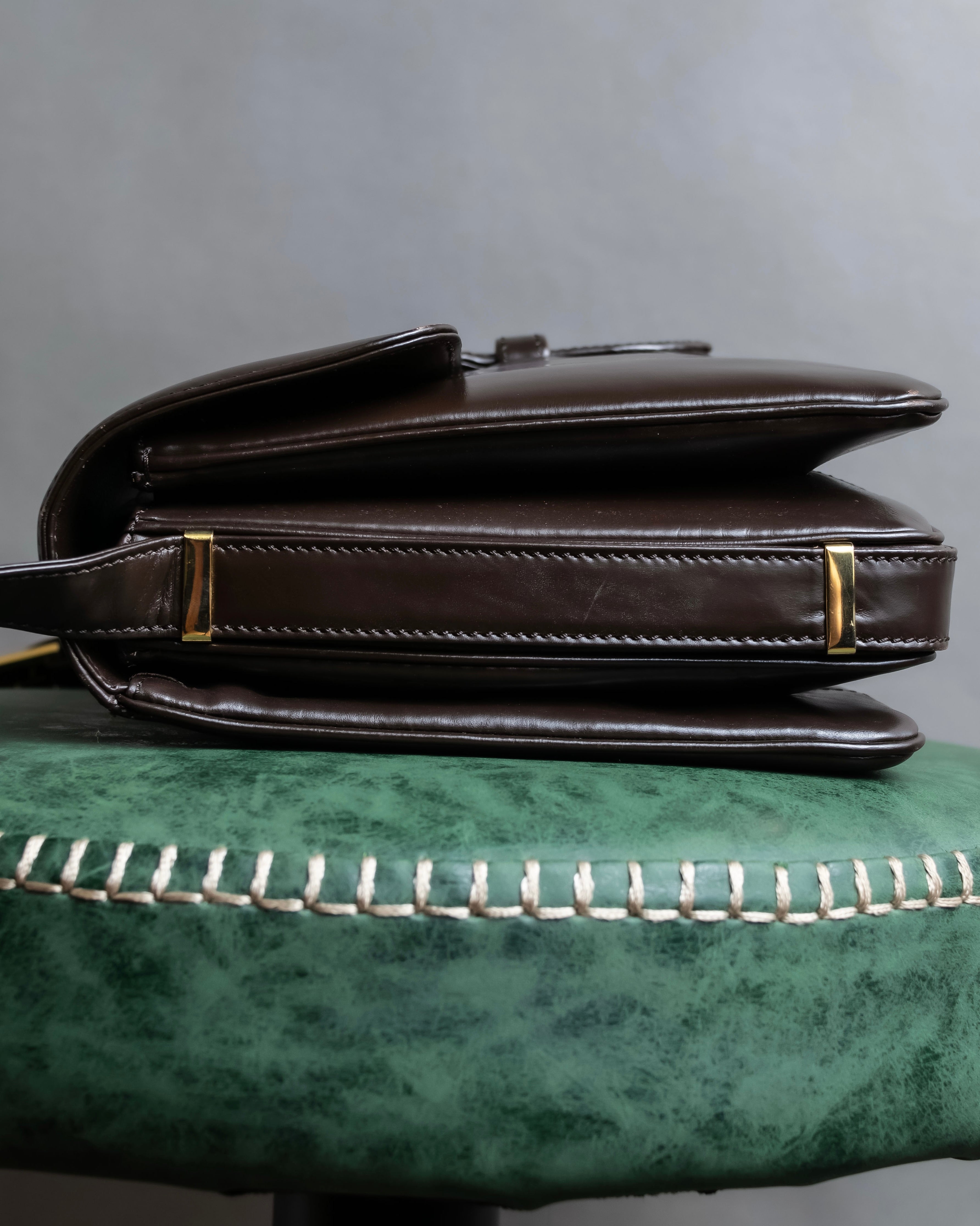 "LOEWE" Logo engraved belt design glass leather shoulder bag