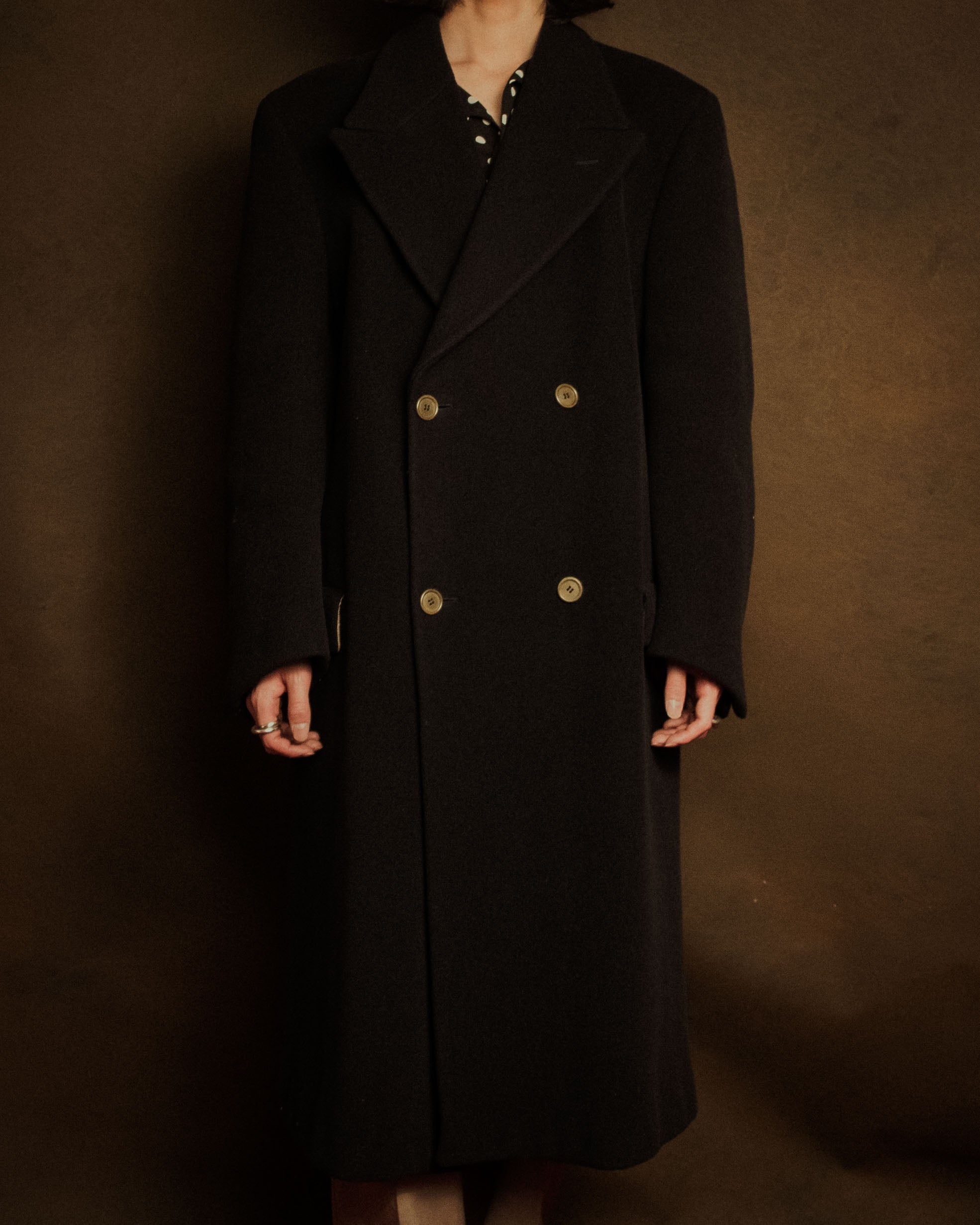 –SPECIAL– "GIORGIO ARMANI"
80’s-90’s tailored overcoat