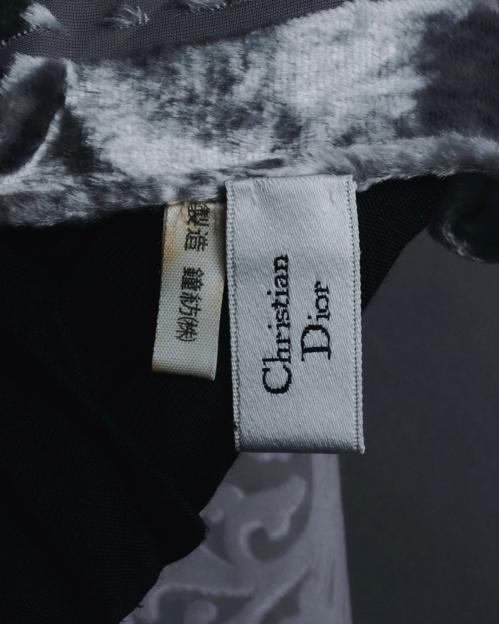 "Christian Dior" 80’s-90’s Burnout velvet arabesque logo stole