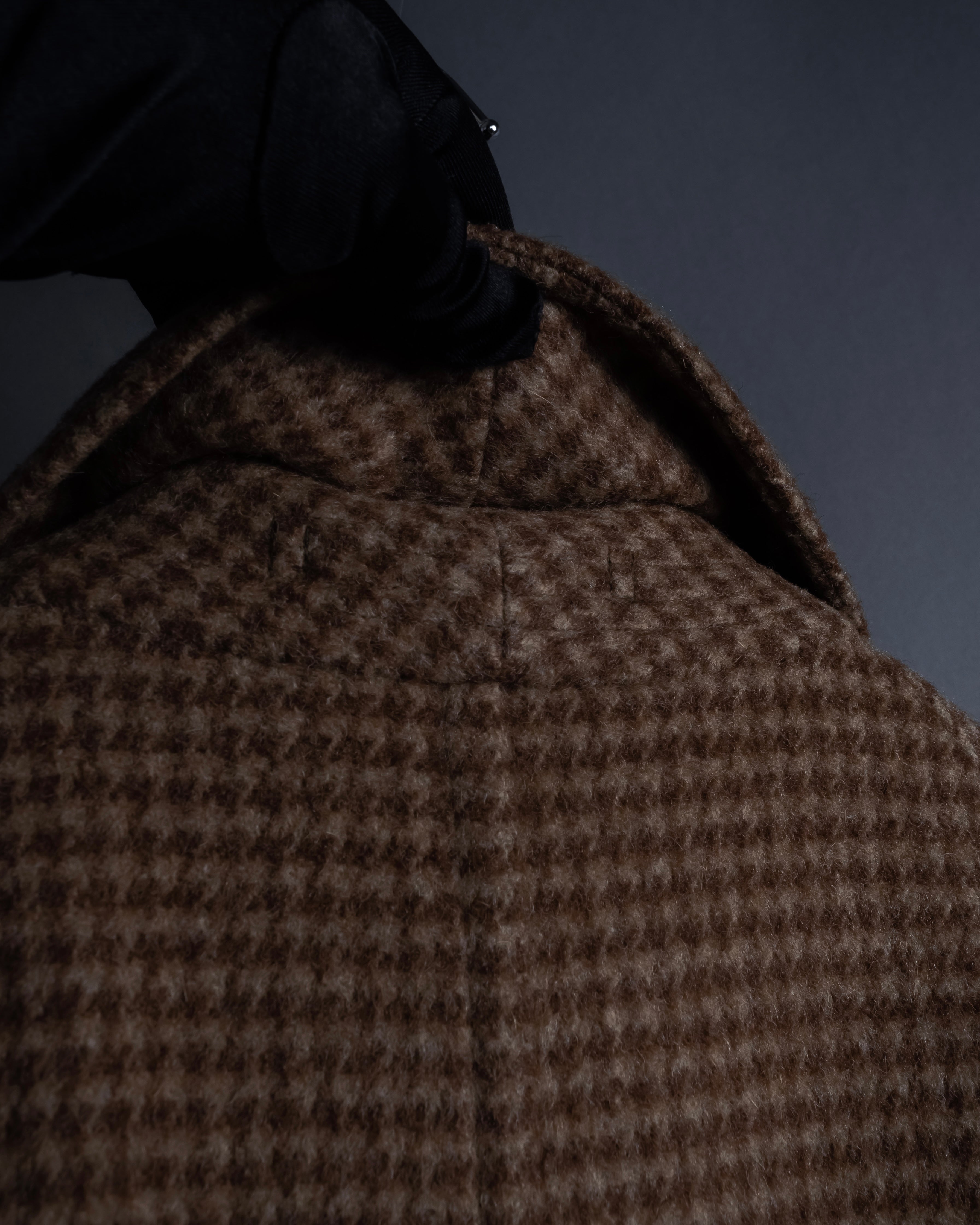 "BURBERRYS" Houndstooth pattern belted stand collar coat