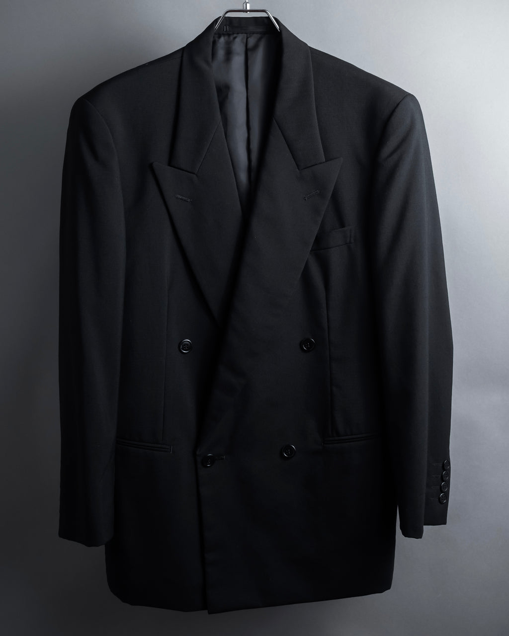 "YVES SAINT LAURENT" Straight tailoring design set up