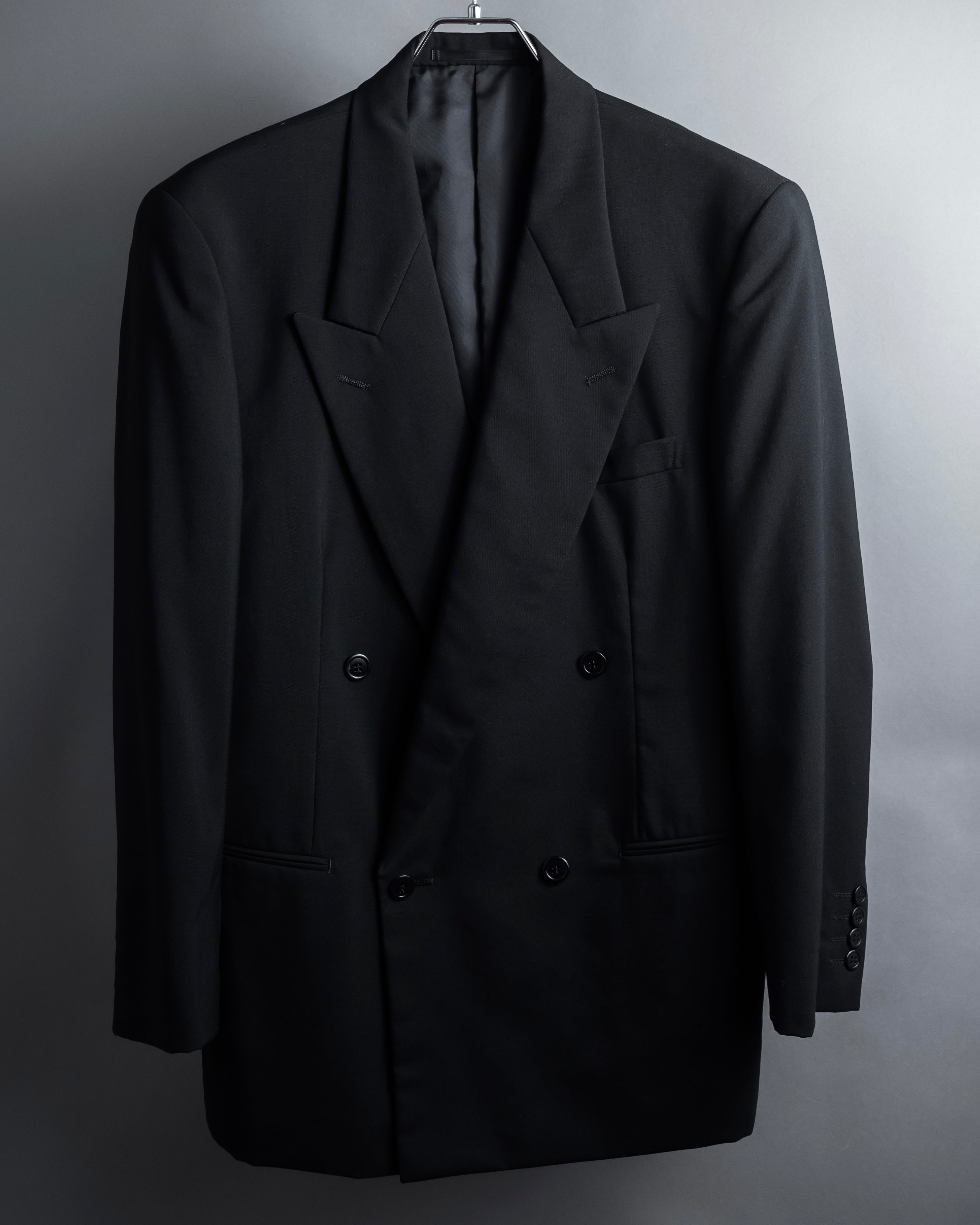 "YVES SAINT LAURENT" Straight tailoring design set up