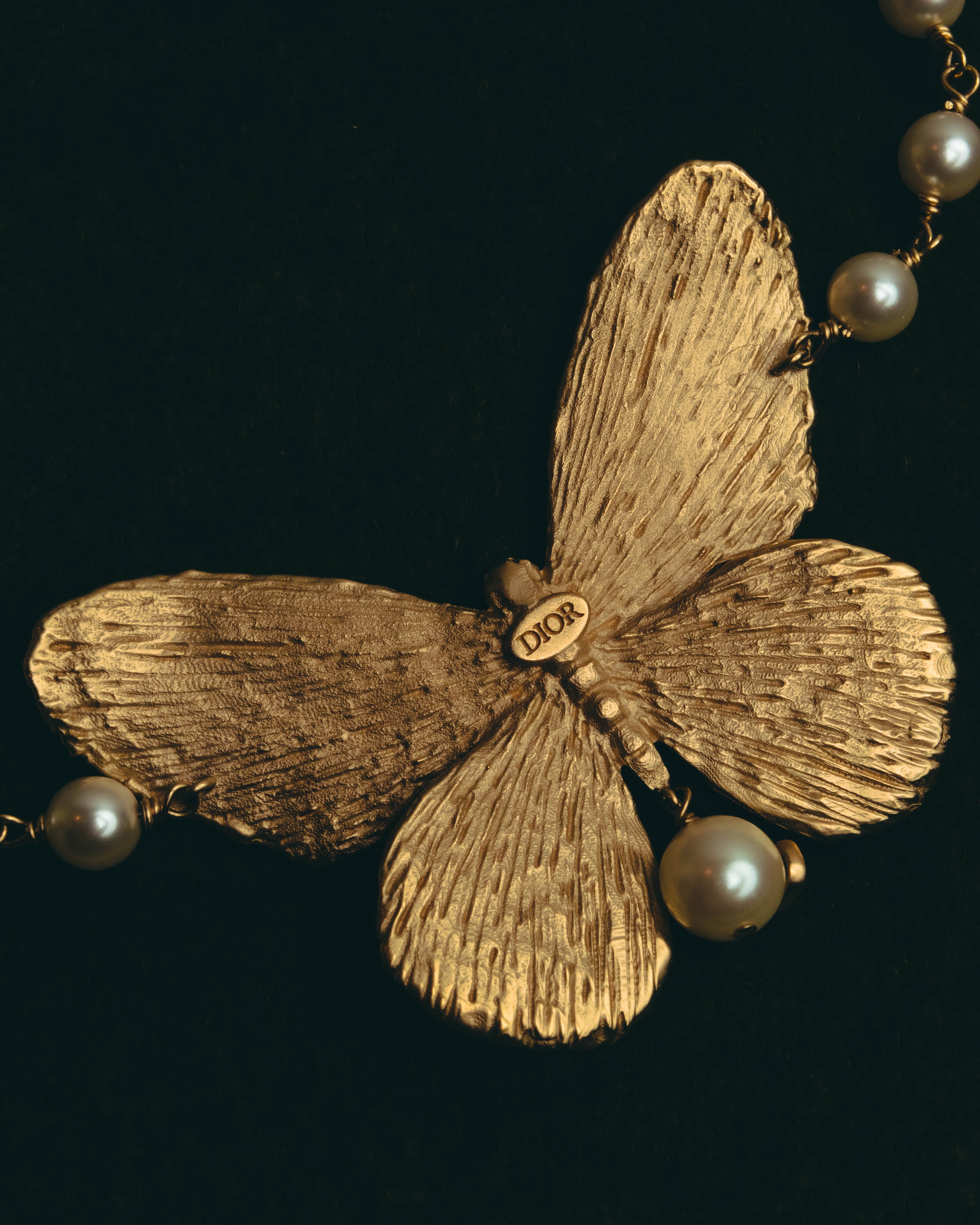 -SPECIAL- “Dior” 2023-24’s Sculpted butterfly pearl long necklace
