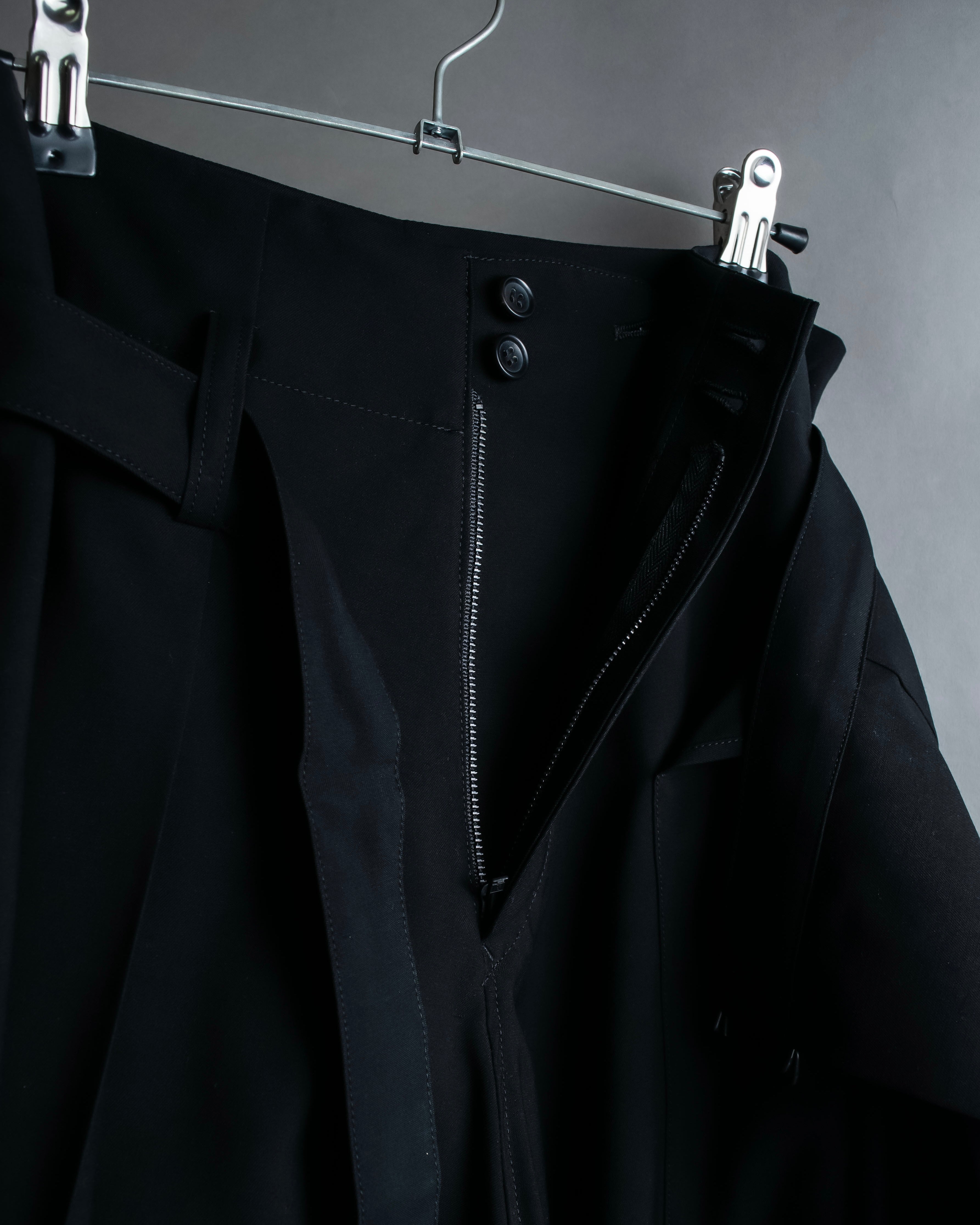 "YOHJI YAMAMOTO +NOIR" Asymmetrical slit sarouel slacks