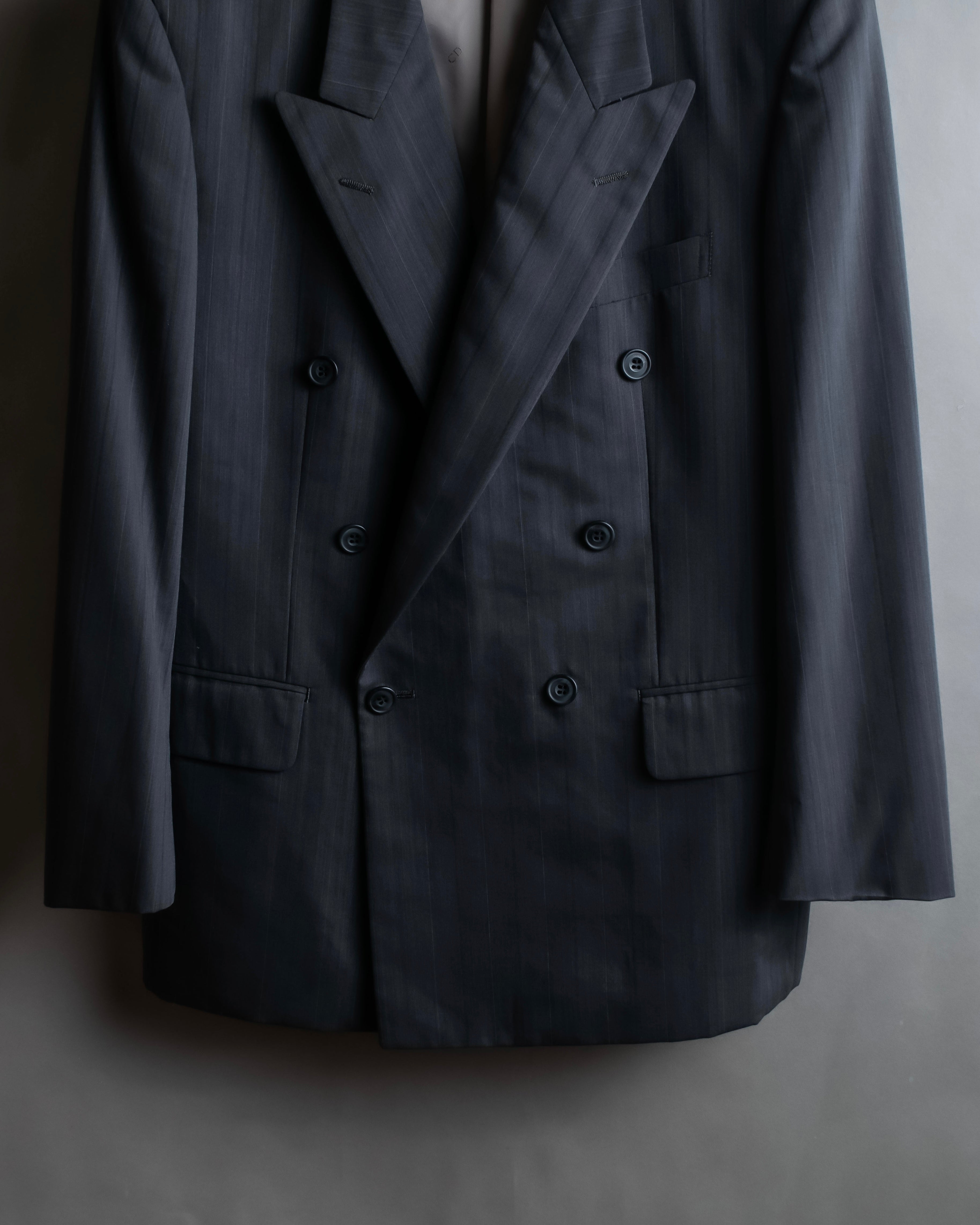 "CHRISTIAN DIOR MONSIEUR" Shadow stripe pattern classical formal detail set up