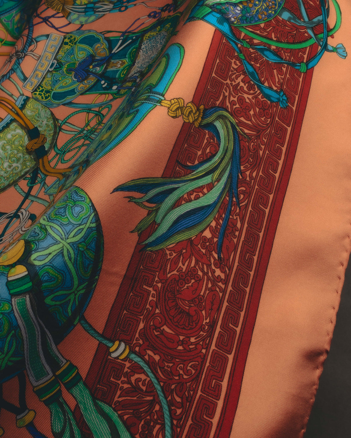 "GUCCI" Late 70's-early 90's oriental motif silk scarf