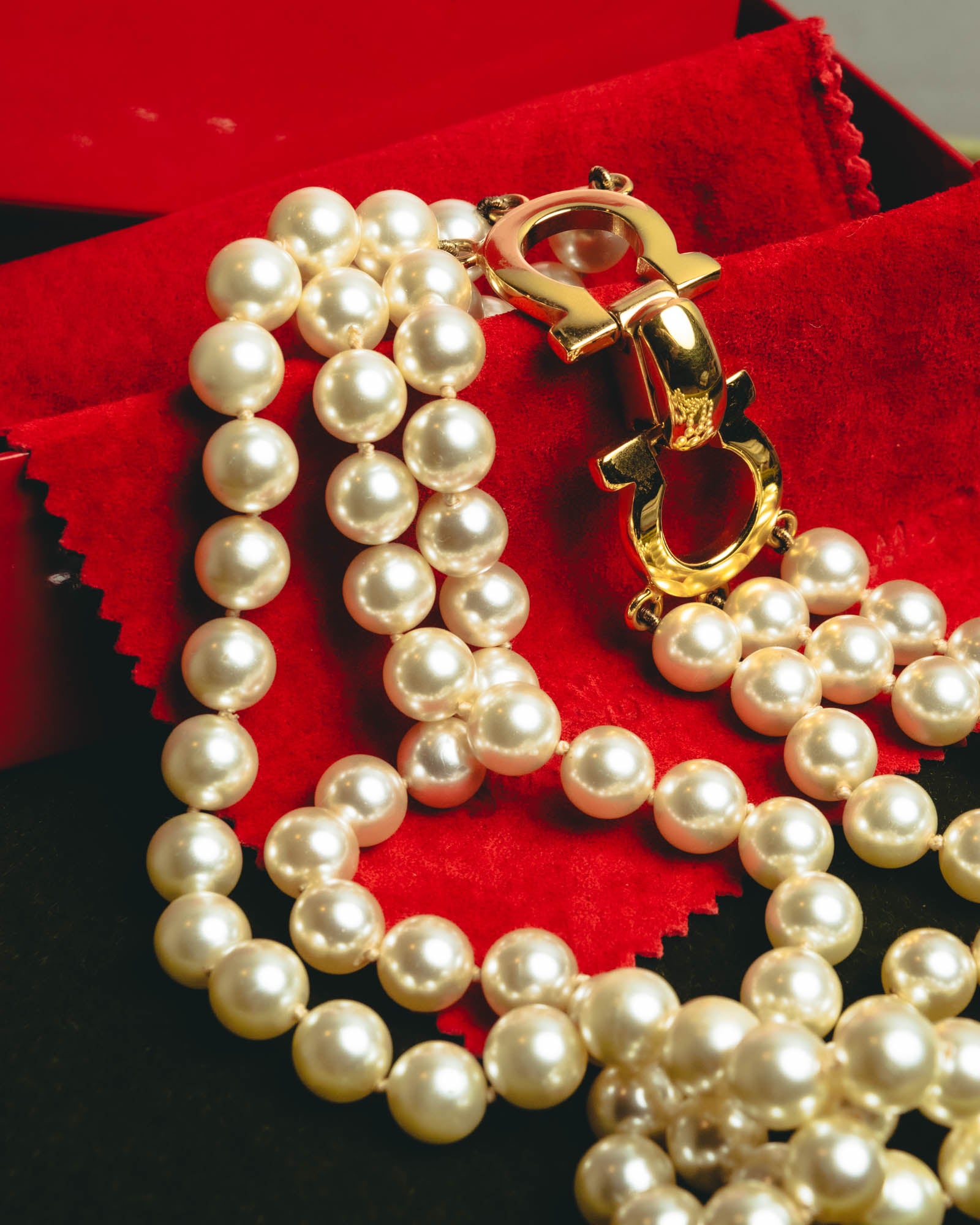 "Salvatore Ferragamo" 80's-90's Gancini three-strand pearl-style necklace