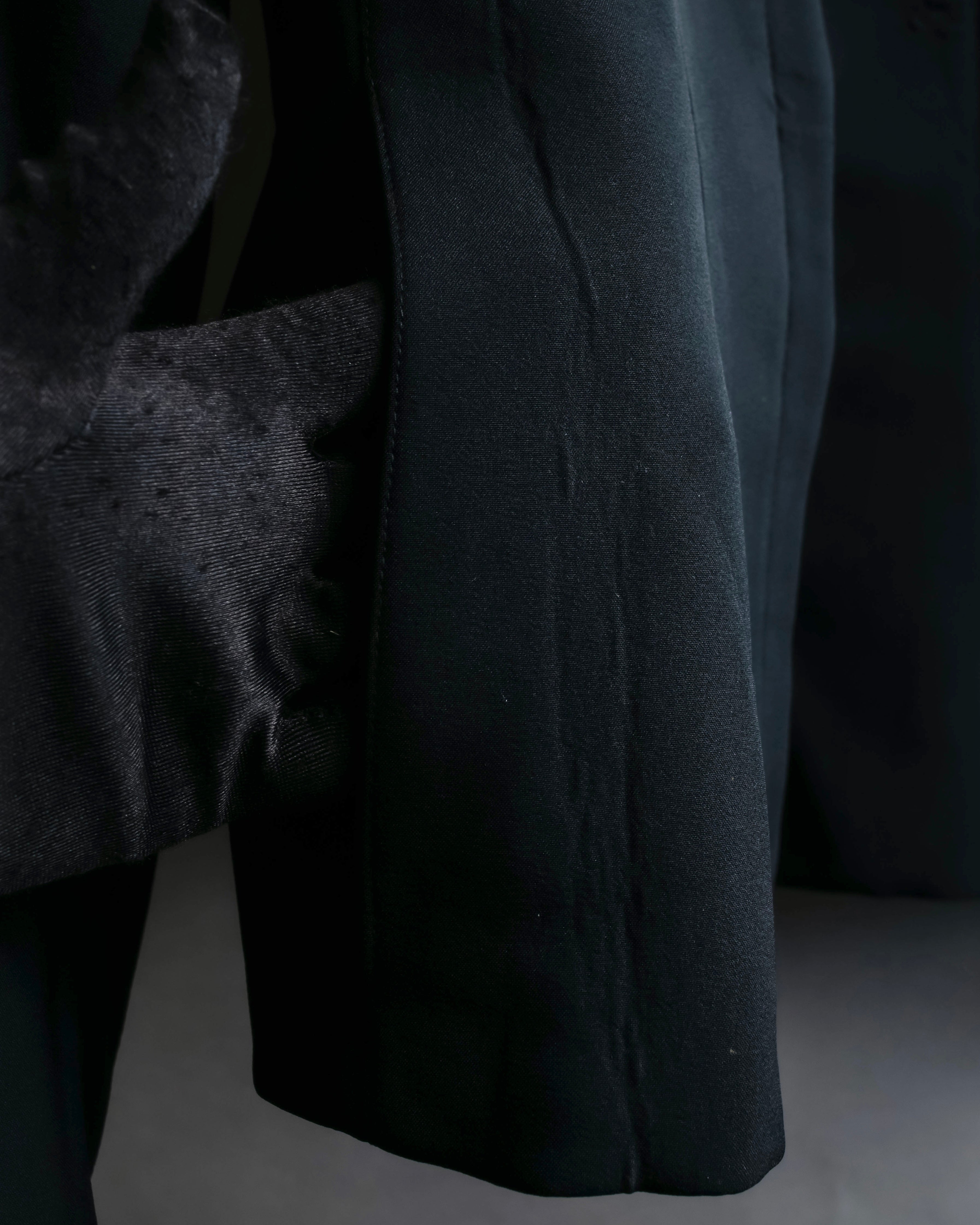 "PRADA" Waist shaped zipper jacket