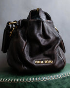 "MIU MIU" Tuck pleat design leather hand bag