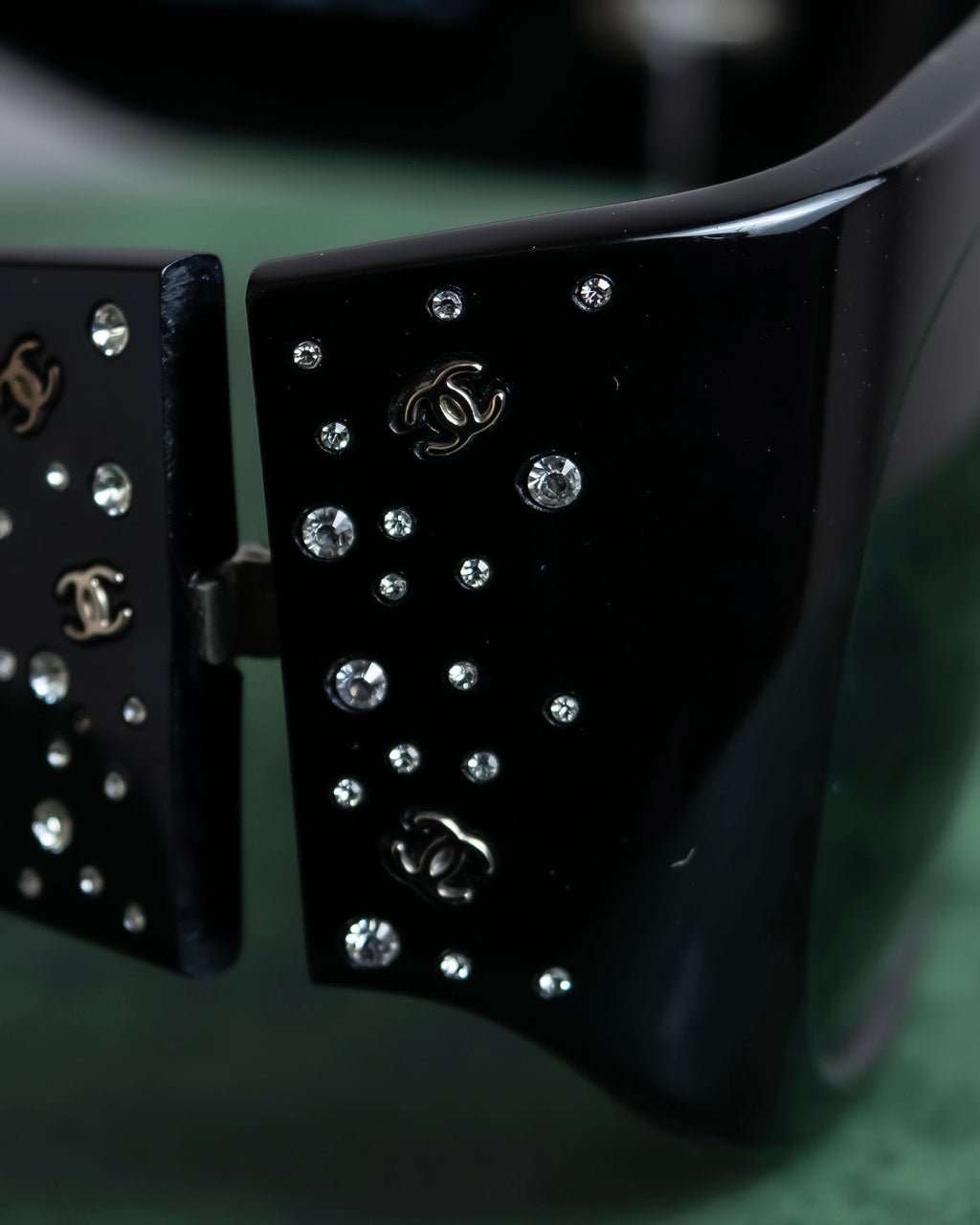 "CHANEL" Rhinestone &amp; Coco mark engraved black lens sunglasses