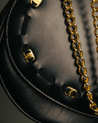 “Salvatore Ferragamo” 90’s Vara ribbon half moon chain bag