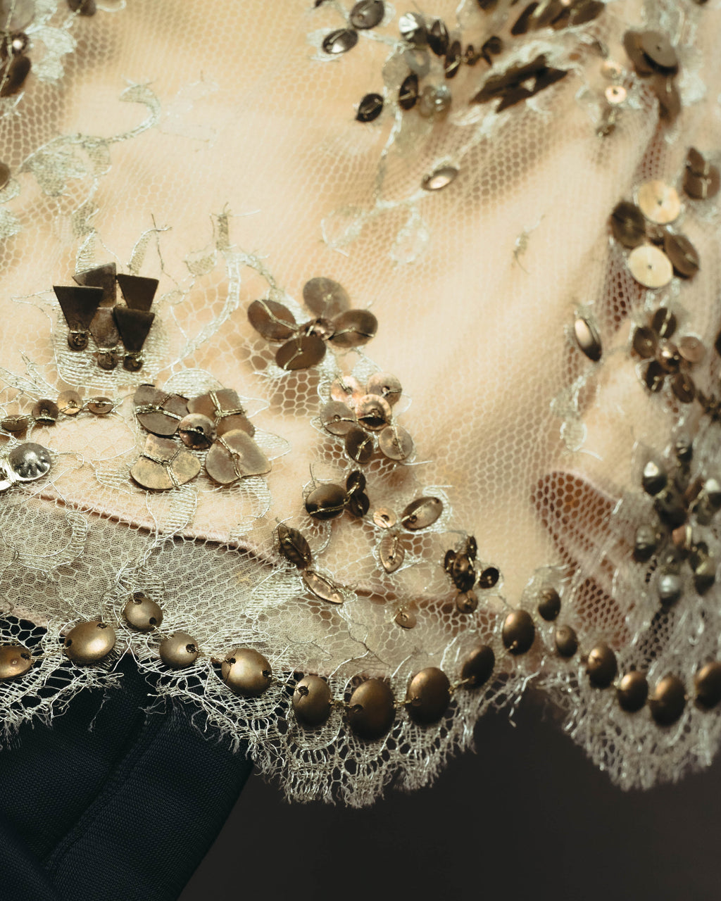 –SPECIAL– "VALENTINO" 00's-10's Embellished lace cocktail dress