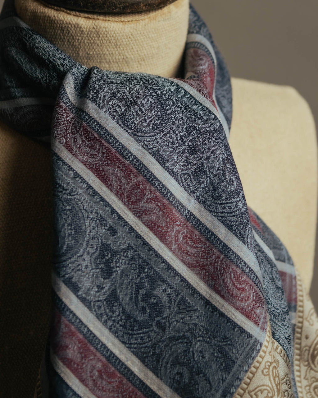 “Yves Saint Laurent” 90’s-00’s Paisley stripe cotton scarf