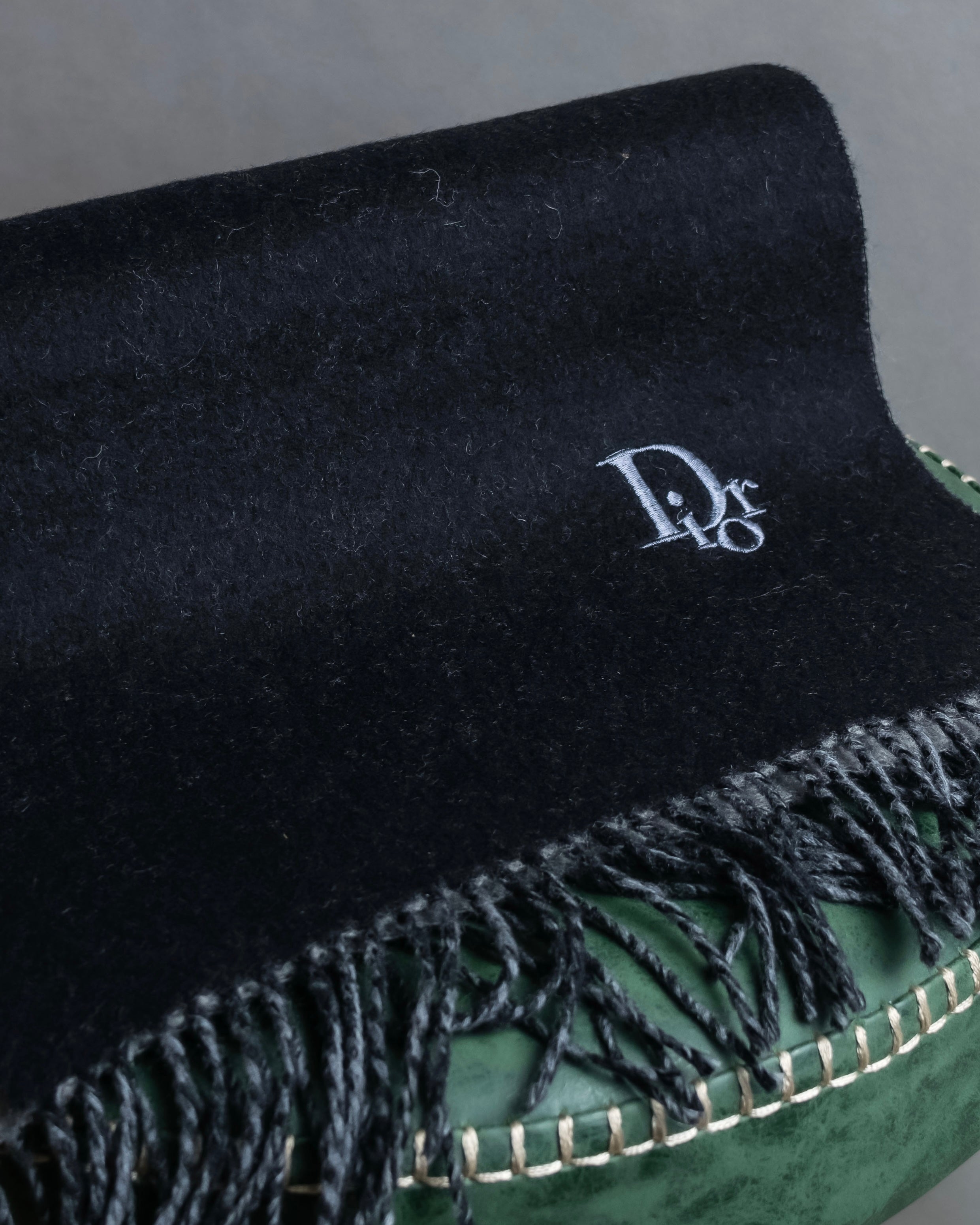 "Christian Dior" Reversible design logo engraved muffler