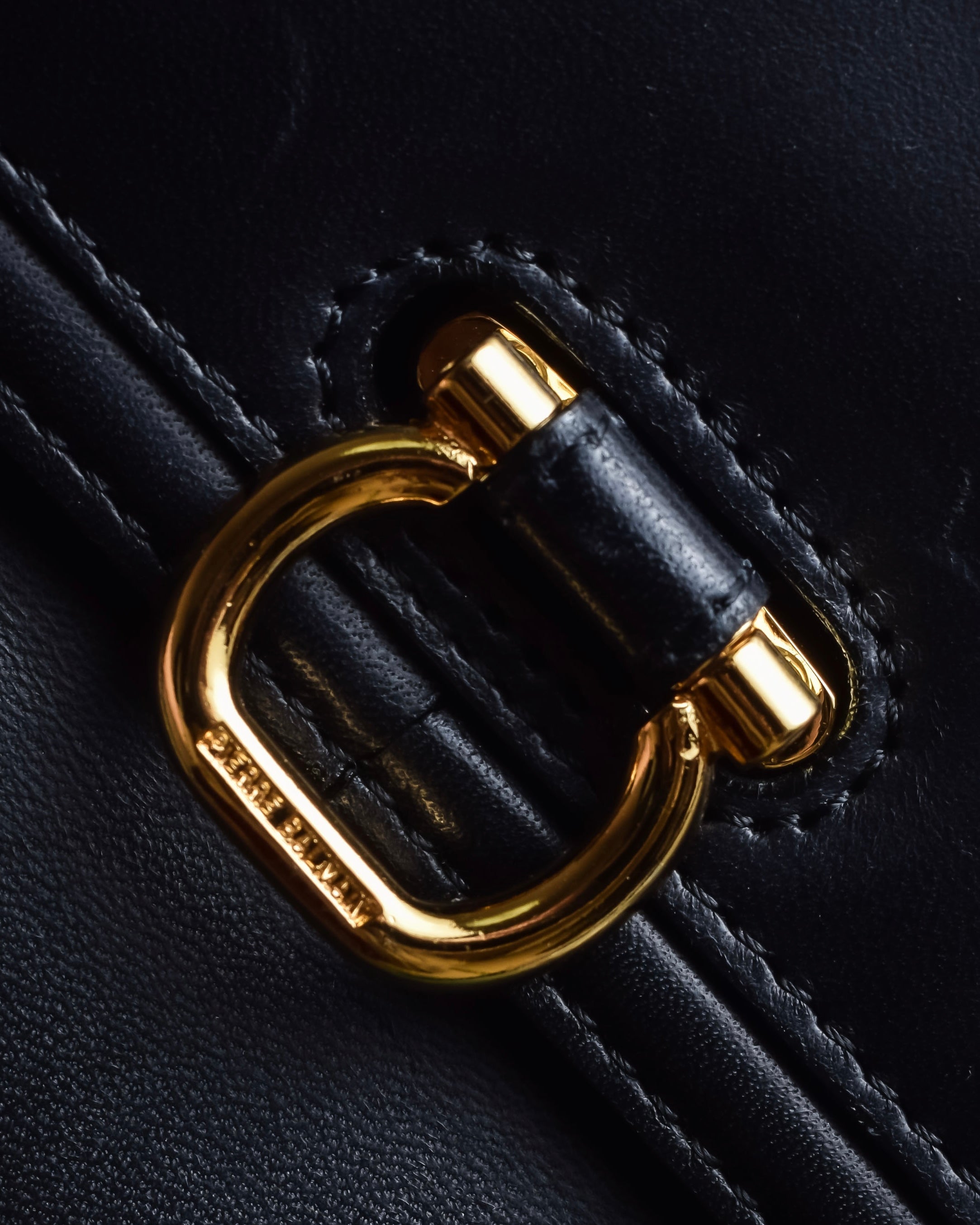 "PIERRE BALMAIN" Horizontal design grain leather 2way shoulder bag