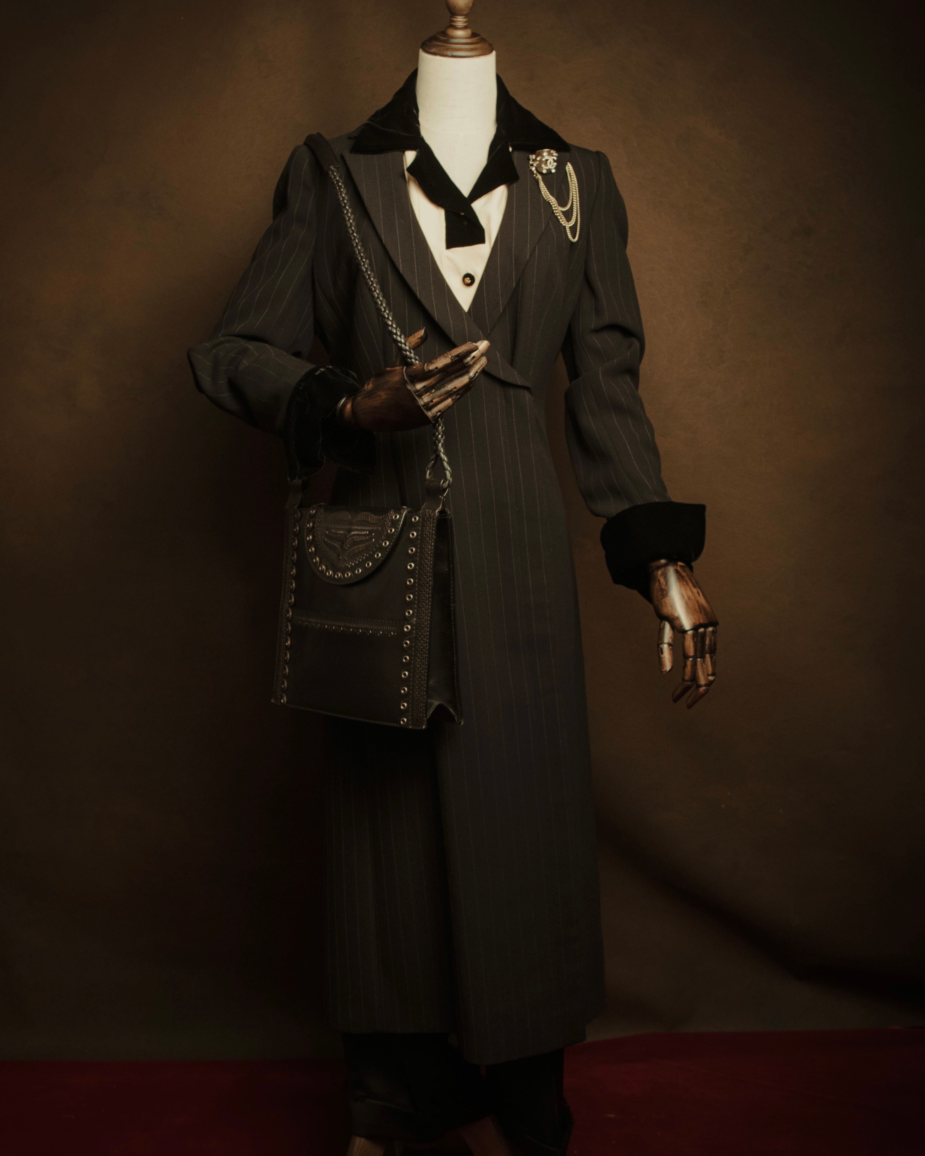 –SPECIAL– “CHANEL” 80’s-90’s pleated silk velvet trim blouse