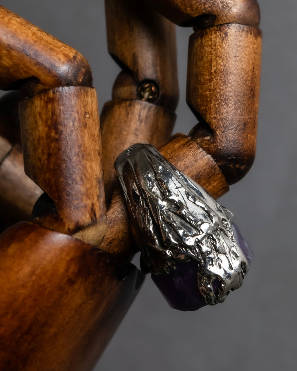 "Yves Saint Laurent Rive Gauche"
Raw amethyst sculpture silver ring