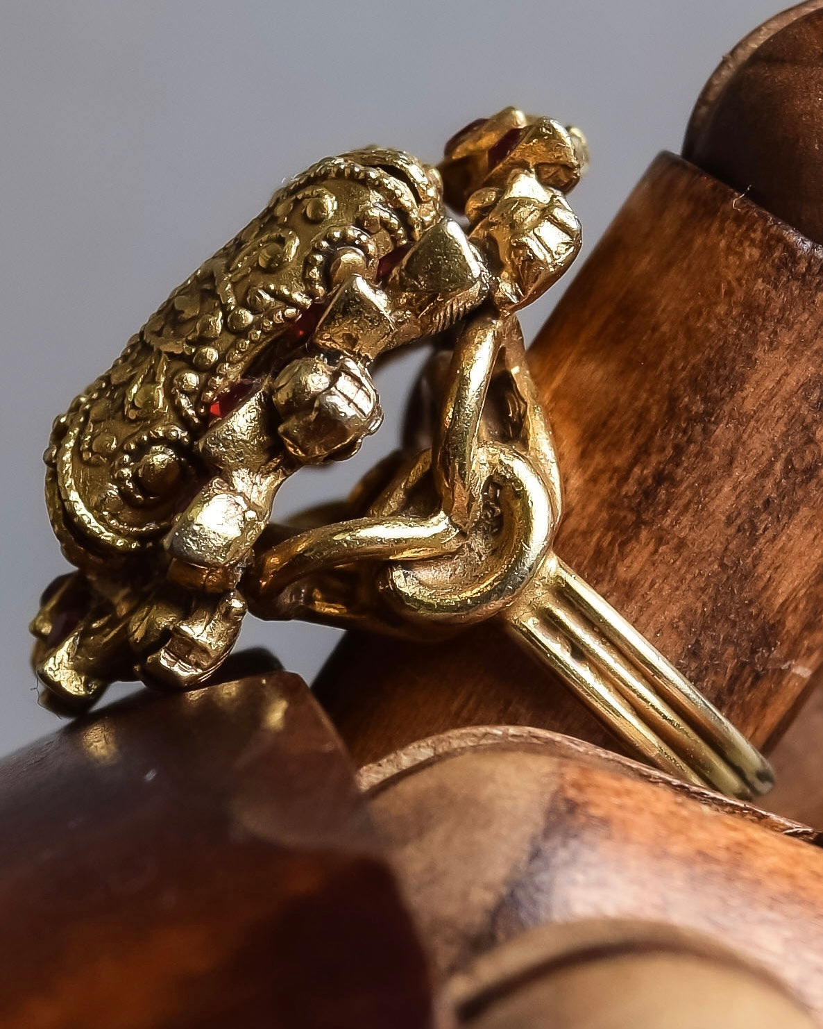 "Vintage glass stone top golden ring"